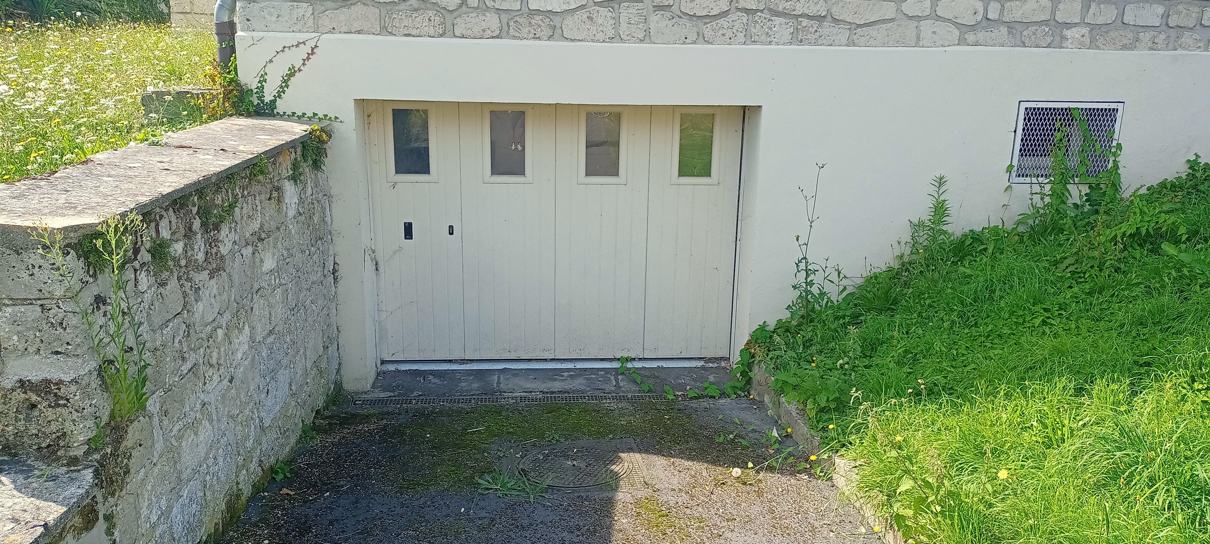 Garage - 18m² à Soissons