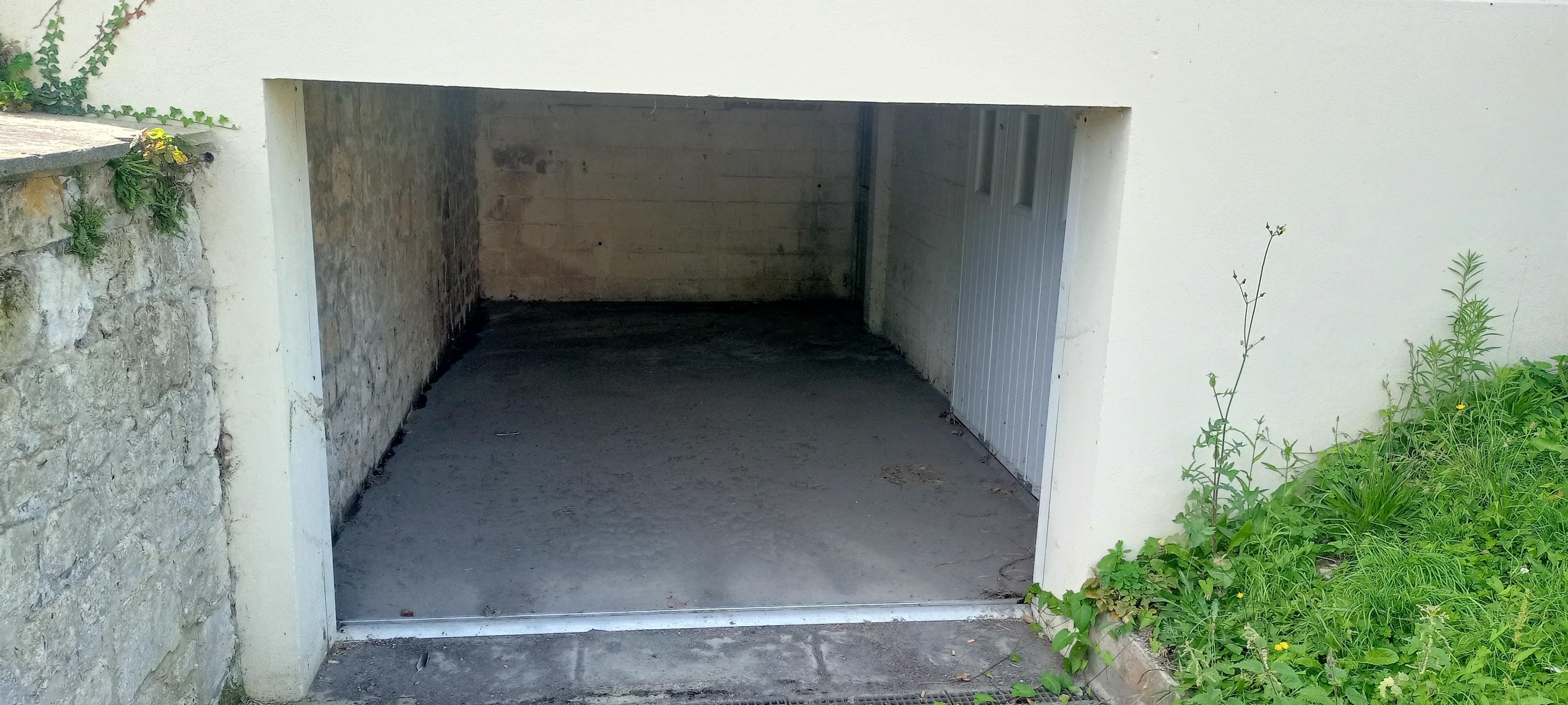 Garage - 18m² à Soissons