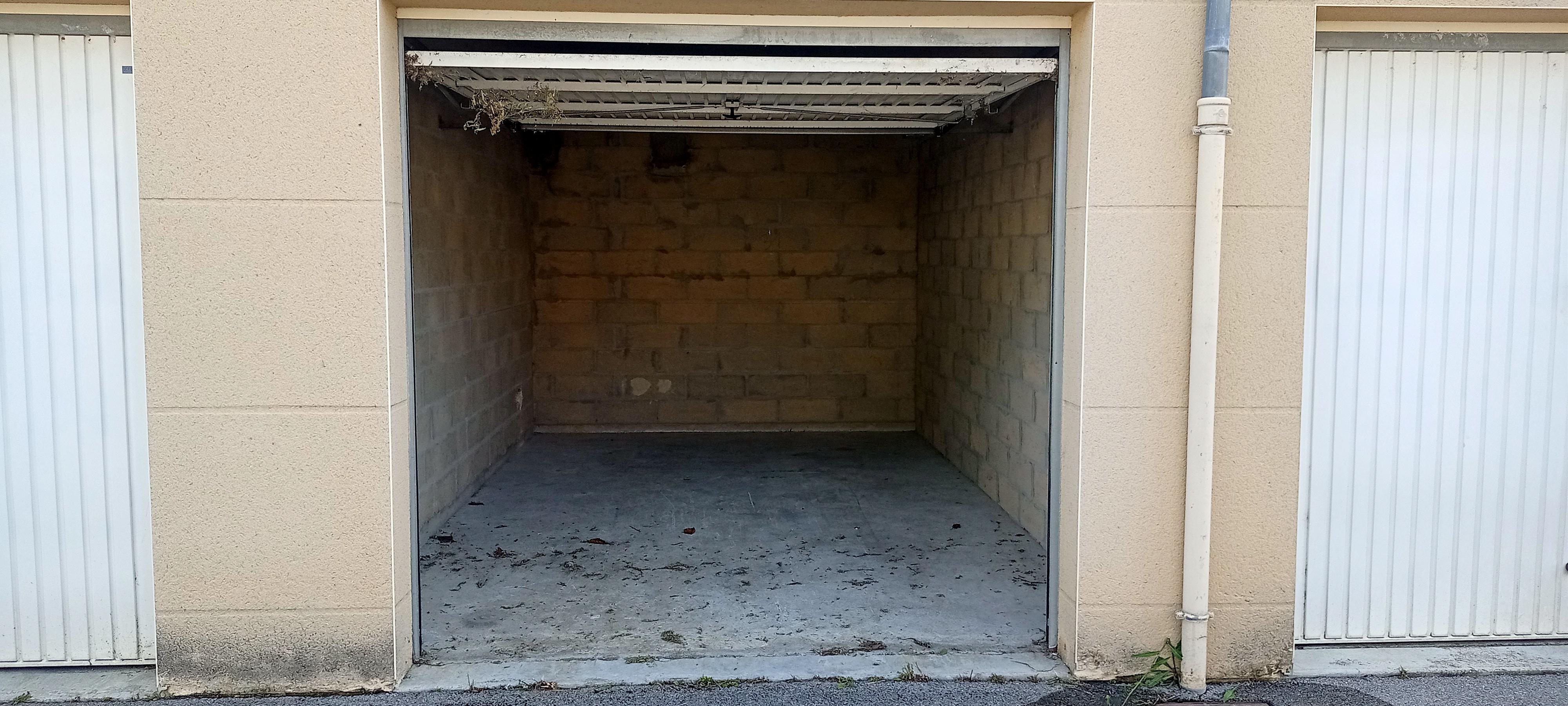 Garage - 18m² à Soissons