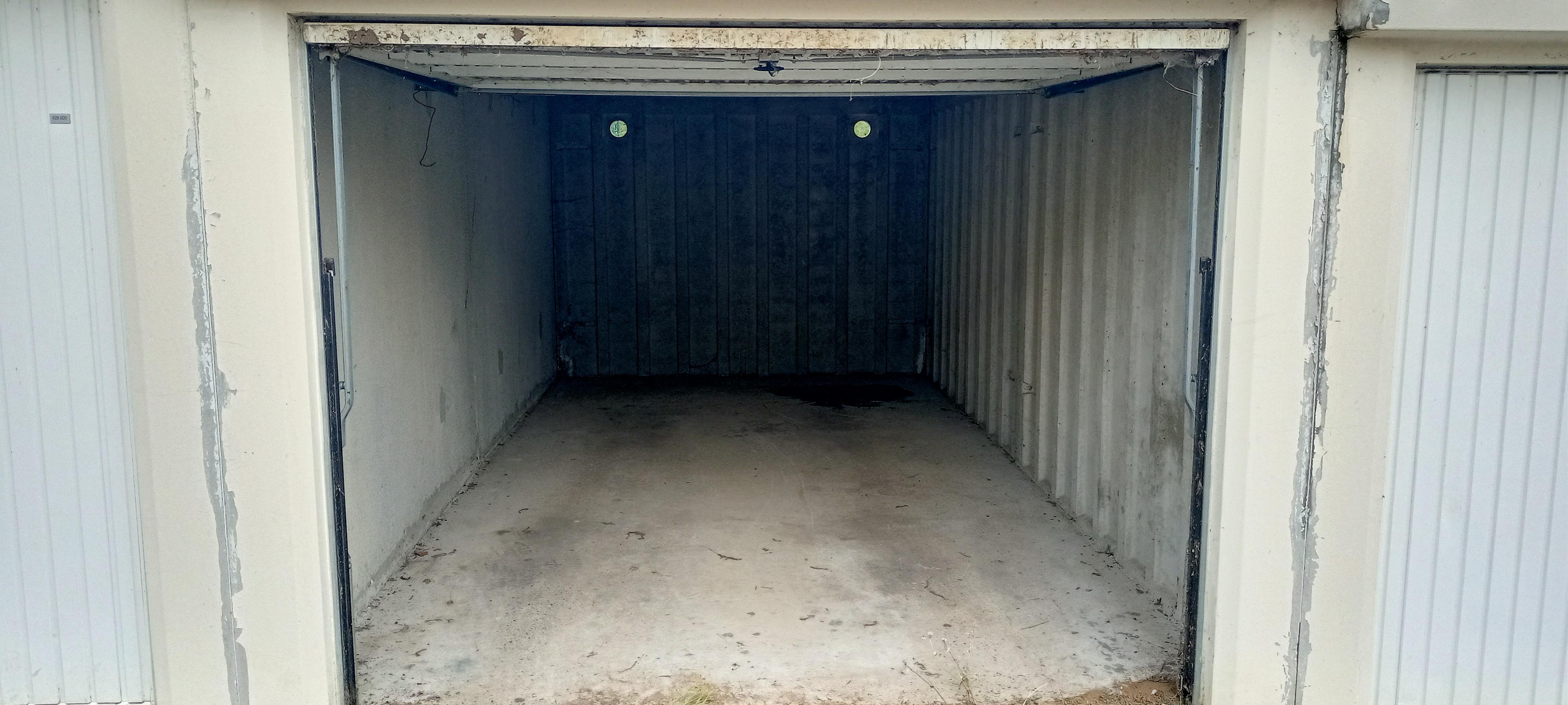 Garage/box de stockage 18m2 à Braine