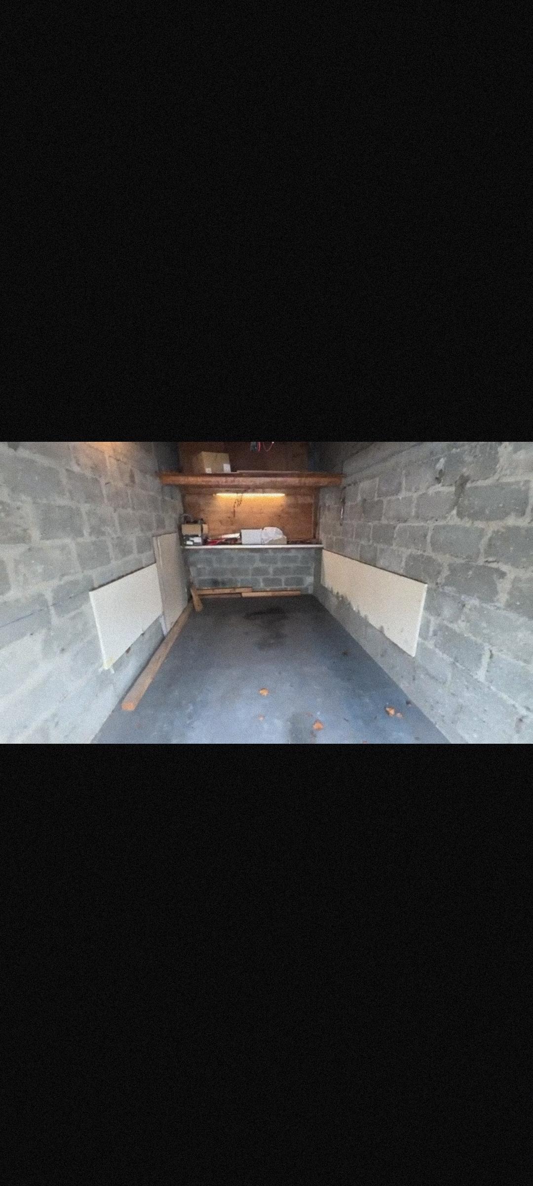 Garage - Box avec électricité Évry n°52 -