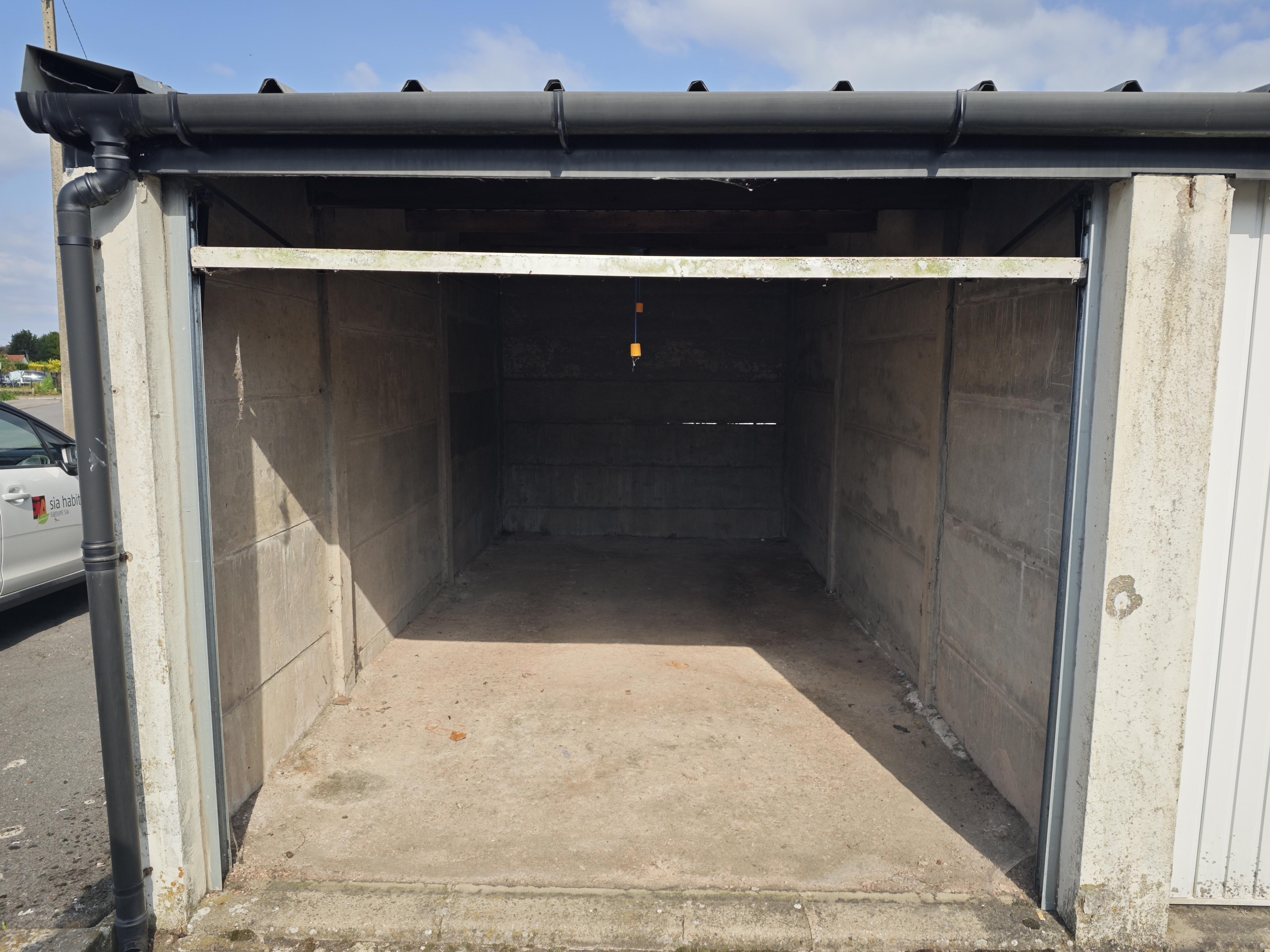 Garage/box de stockage de 14m² à Nœux-les-Mines