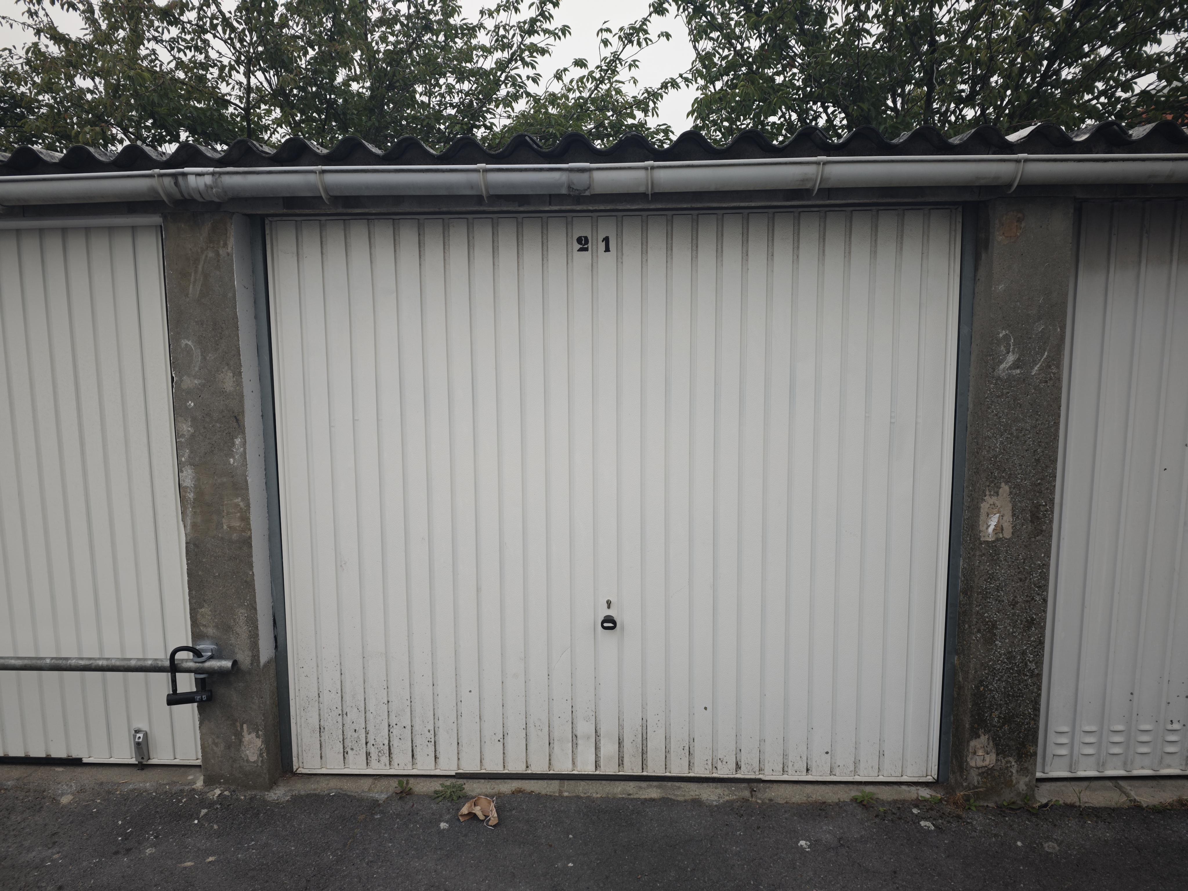 Garage/box de stockage de 13m² à Carvin