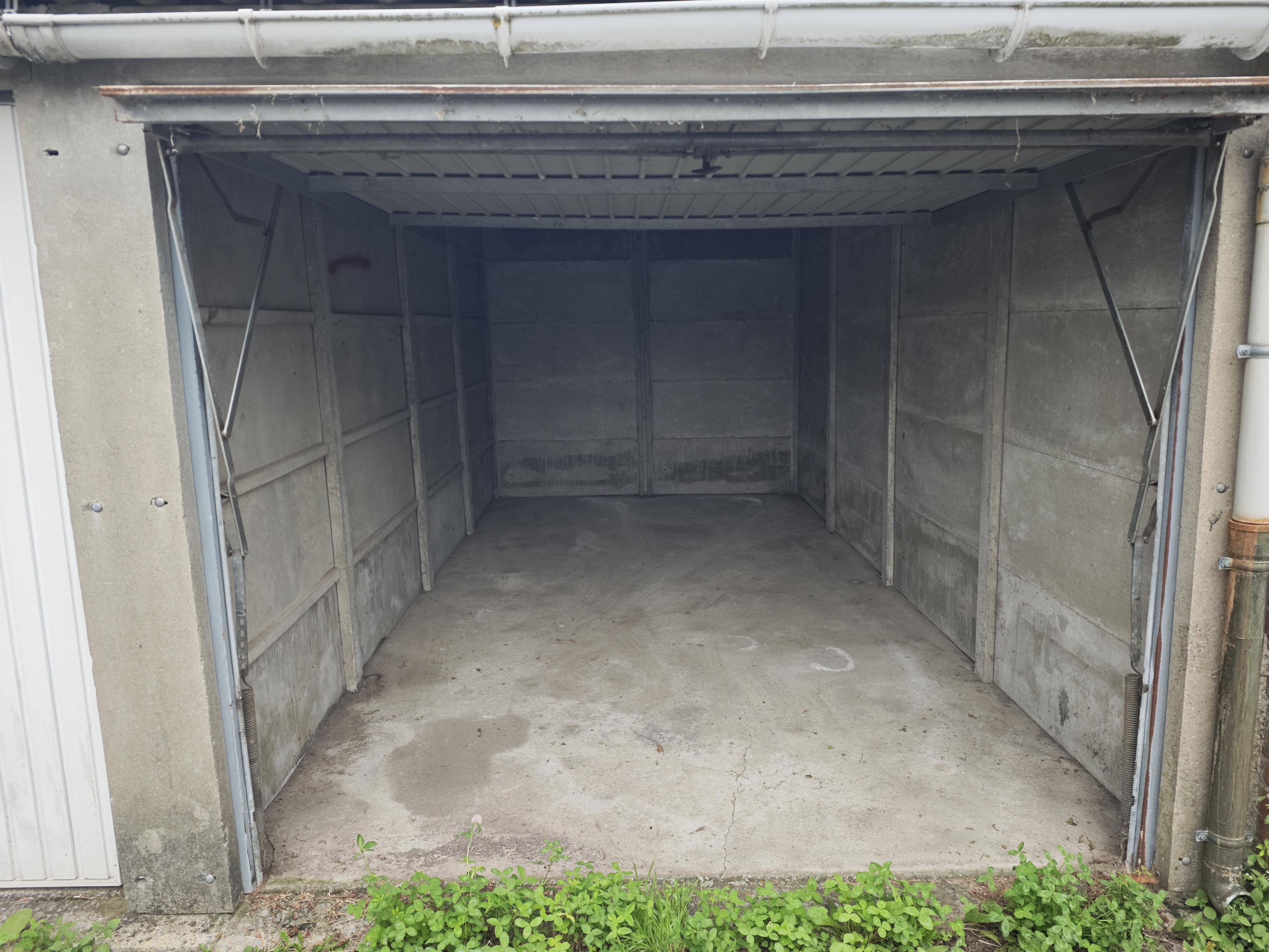 Garage/box de stockage de 13m² à Carvin
