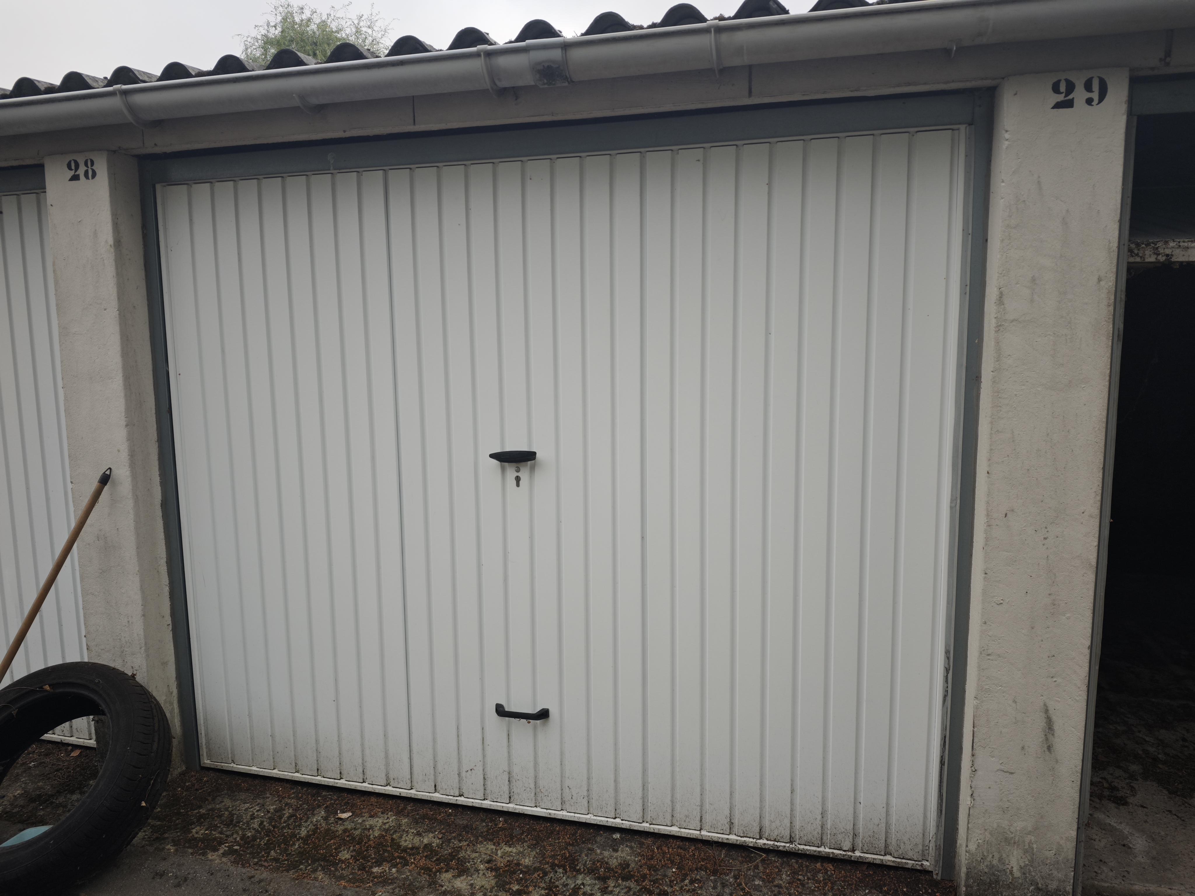Garage/box de stockage de 12m² à Henin Beaumont