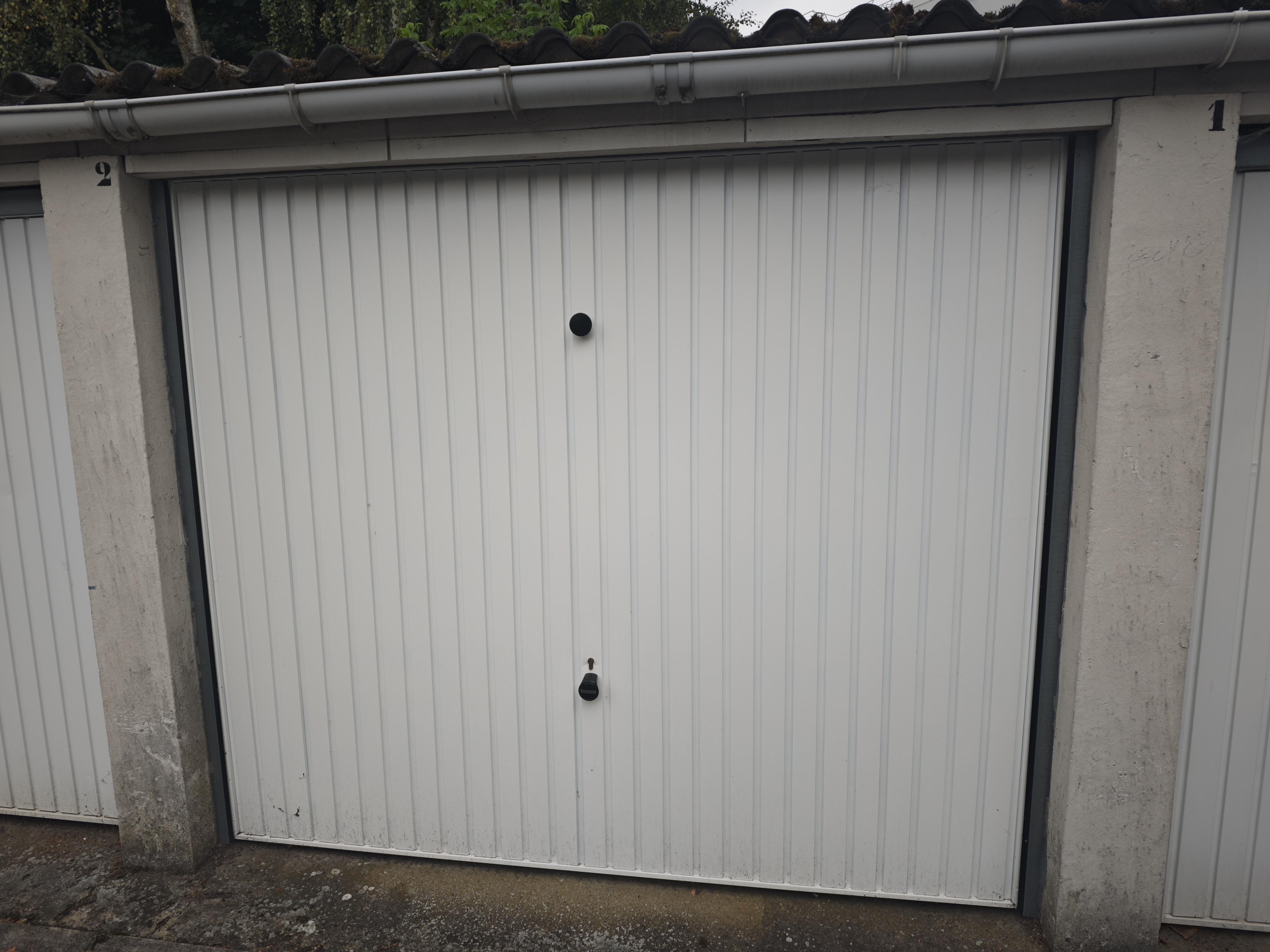 Garage/box de stockage de 12m² à Henin Beaumont