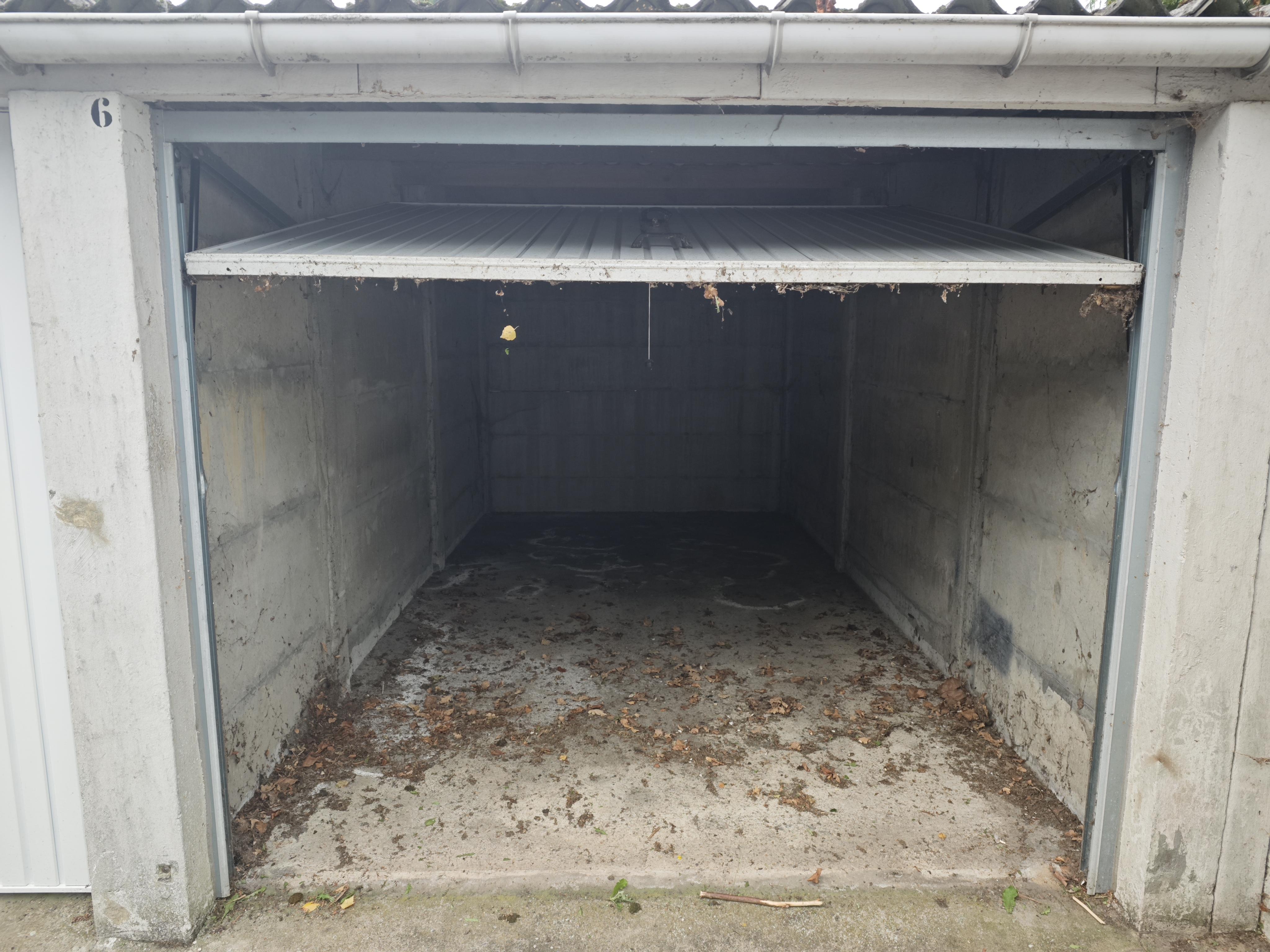 Garage/box de stockage de 12m² à Henin Beaumont