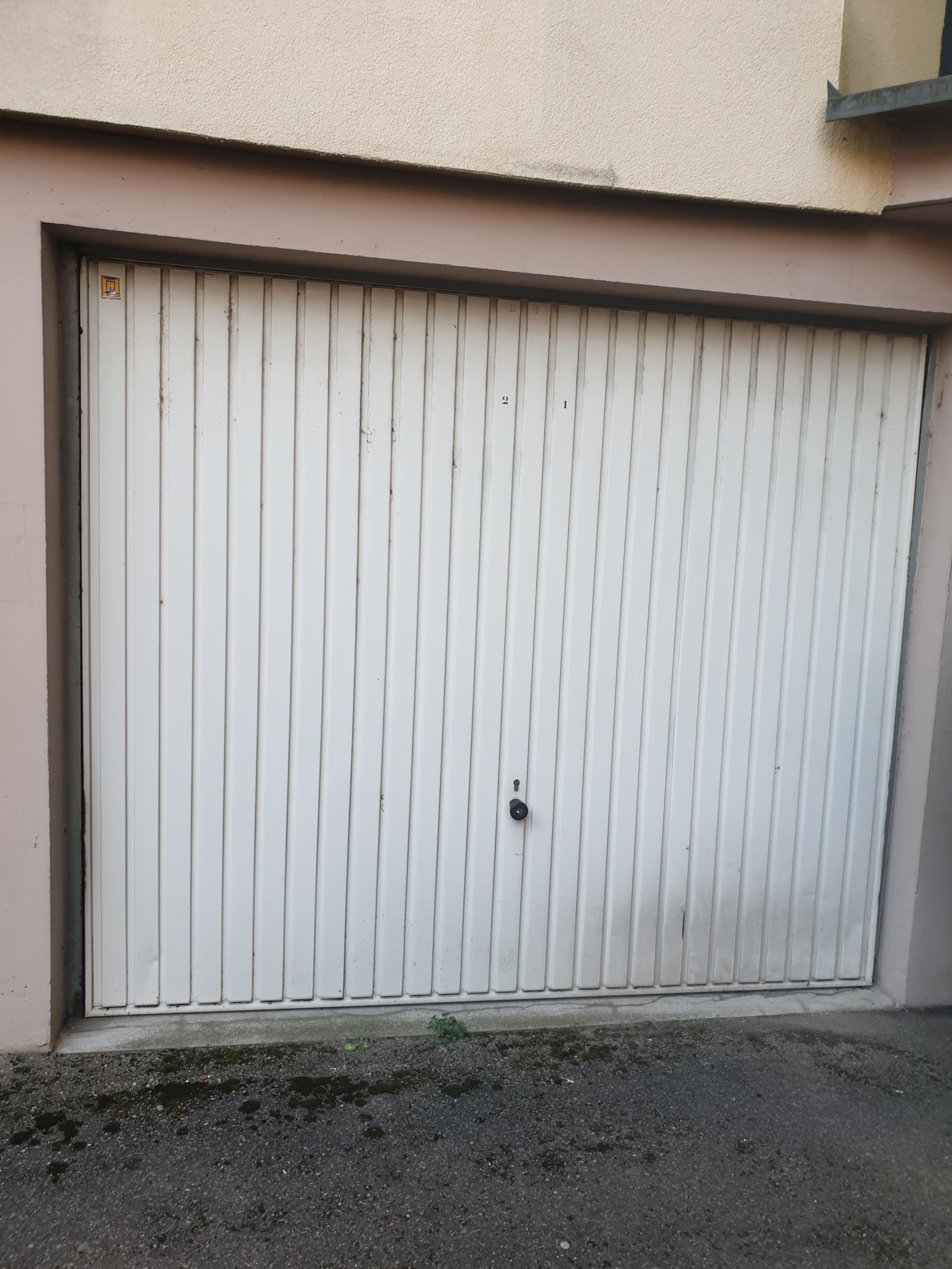 Garage privé 12m² / Wittenheim