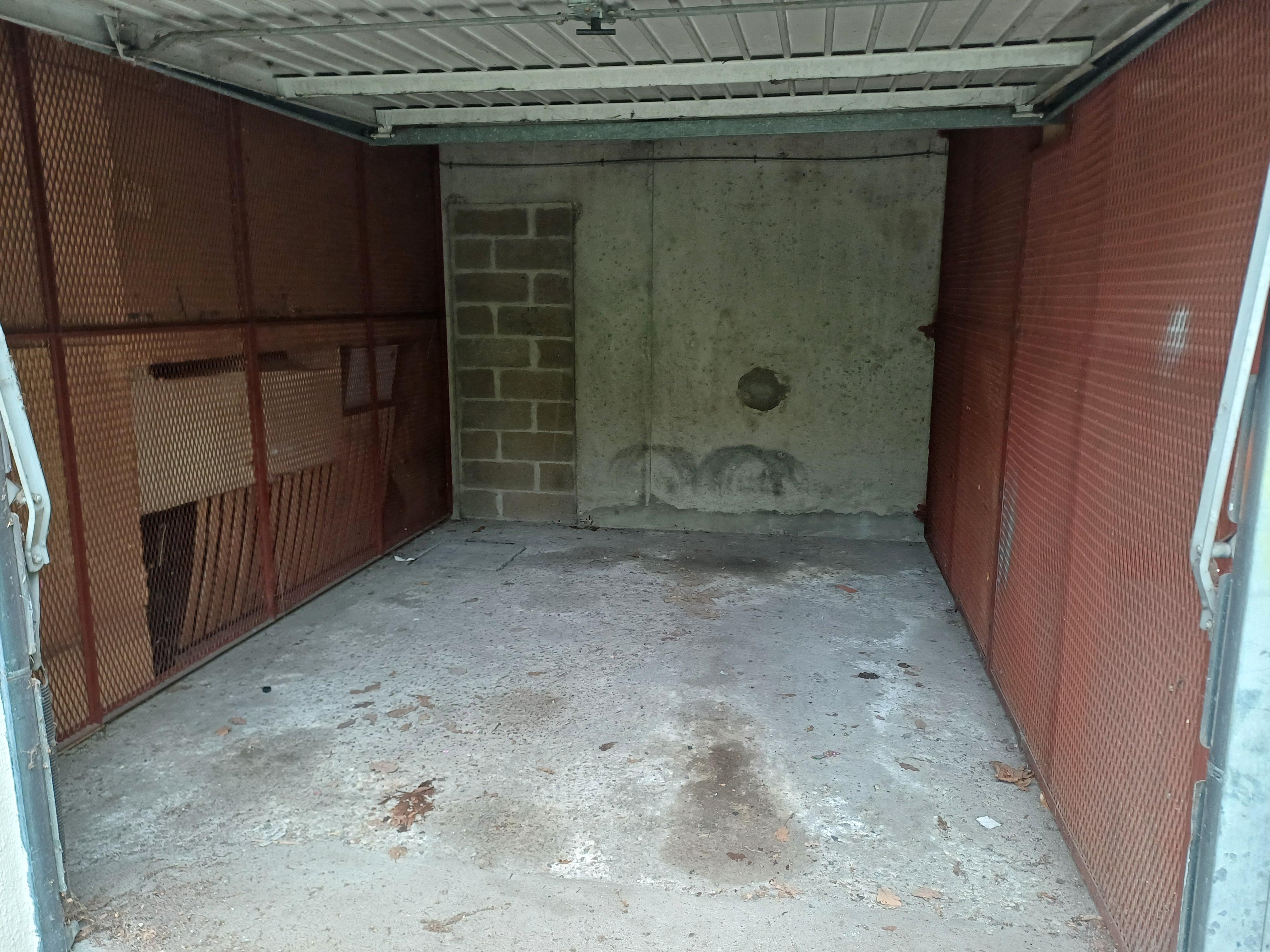 Garage Box 13m² - Châlette-sur-Loing