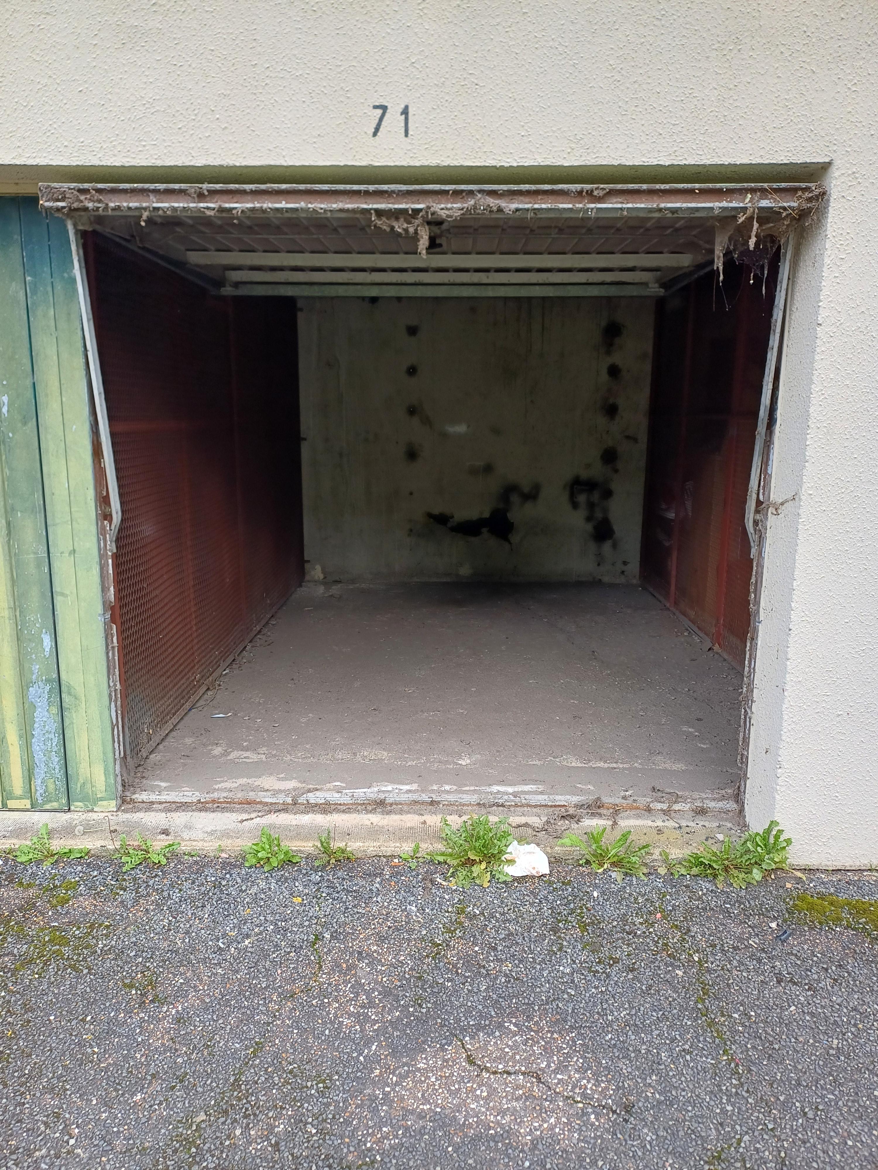 Garage Box 11m² - Châlette-sur-Loing