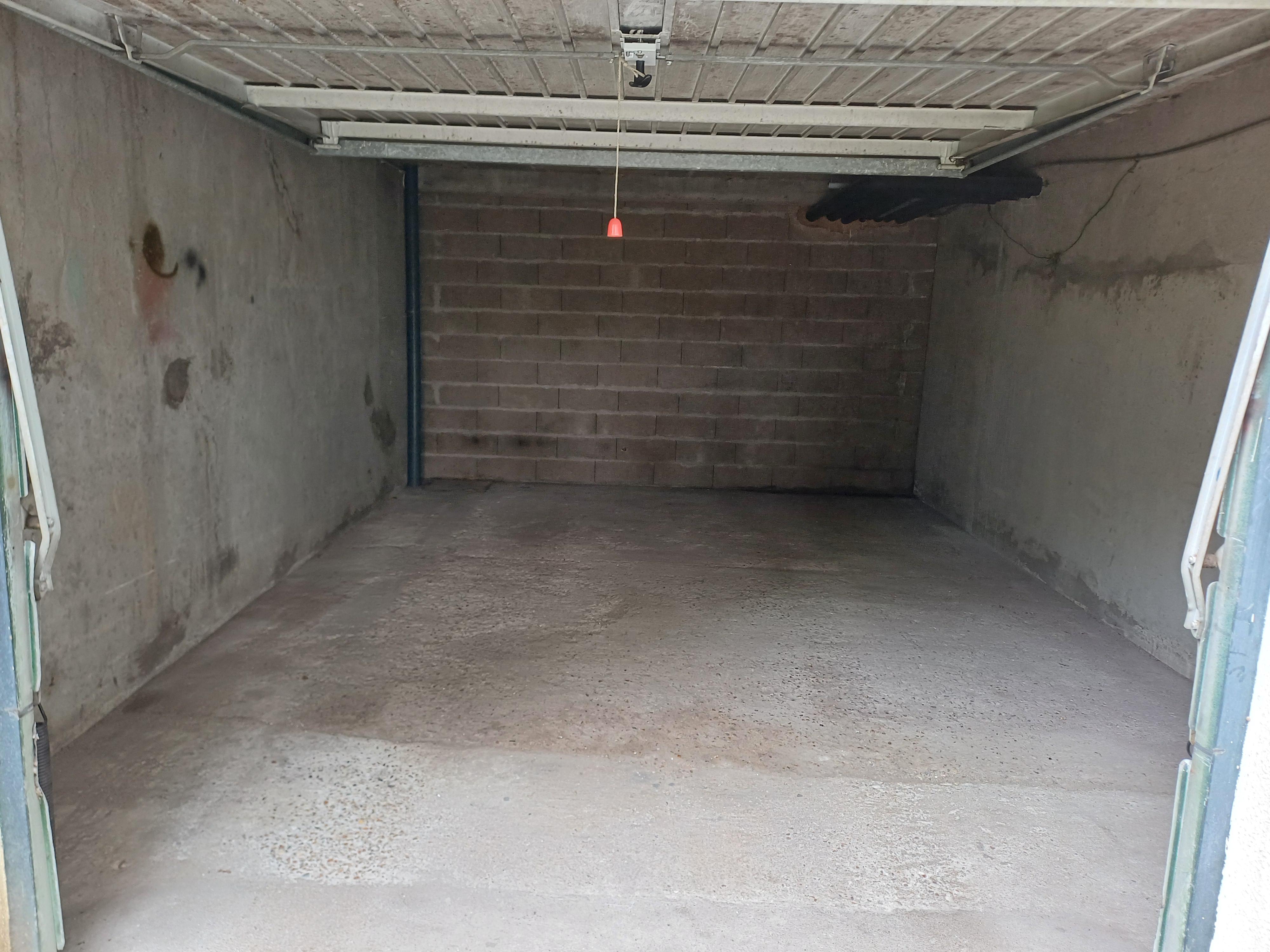 Garage Box 13m² - Châlette-sur-Loing