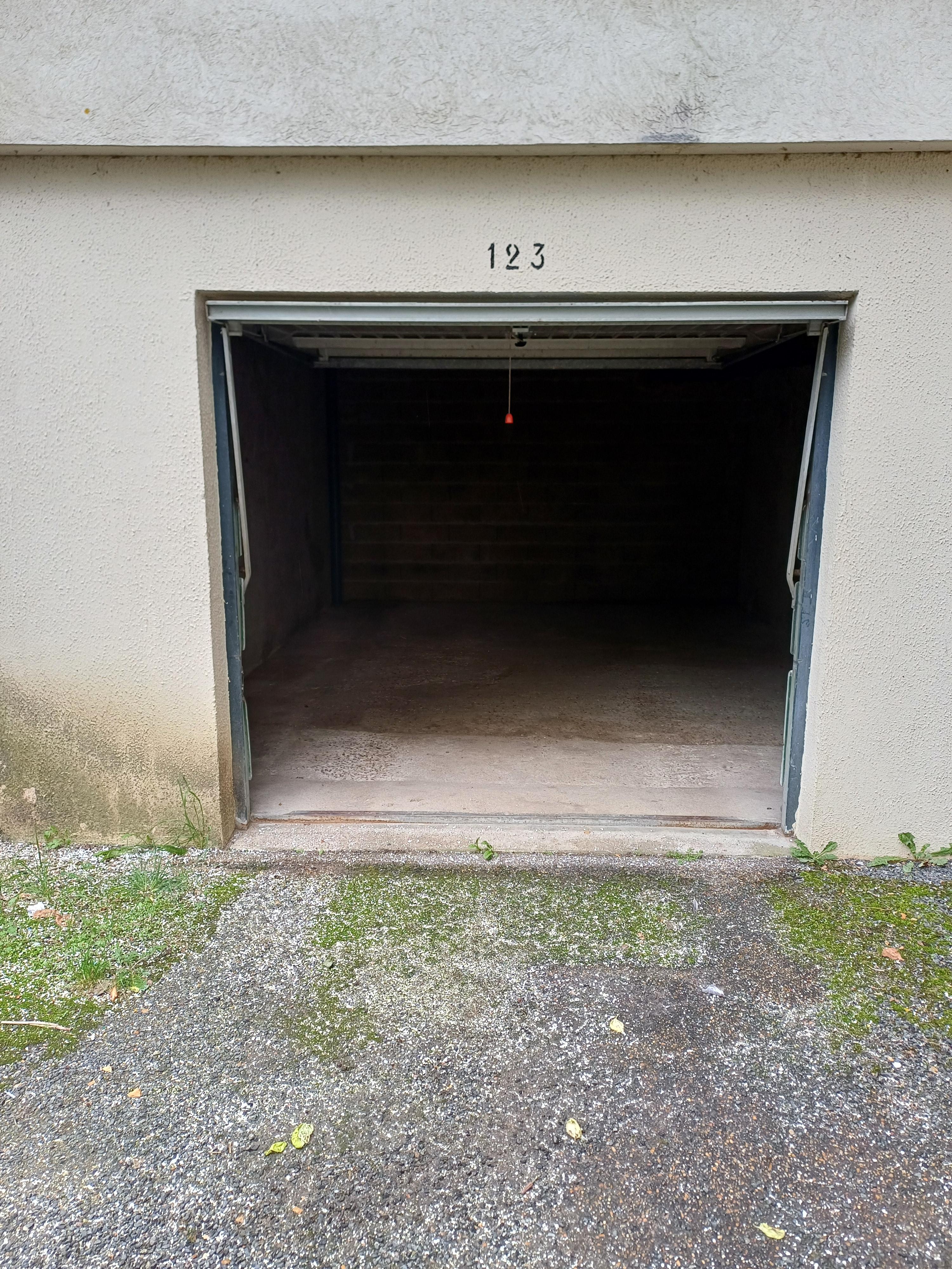 Garage Box 25m² - Châlette-sur-Loing