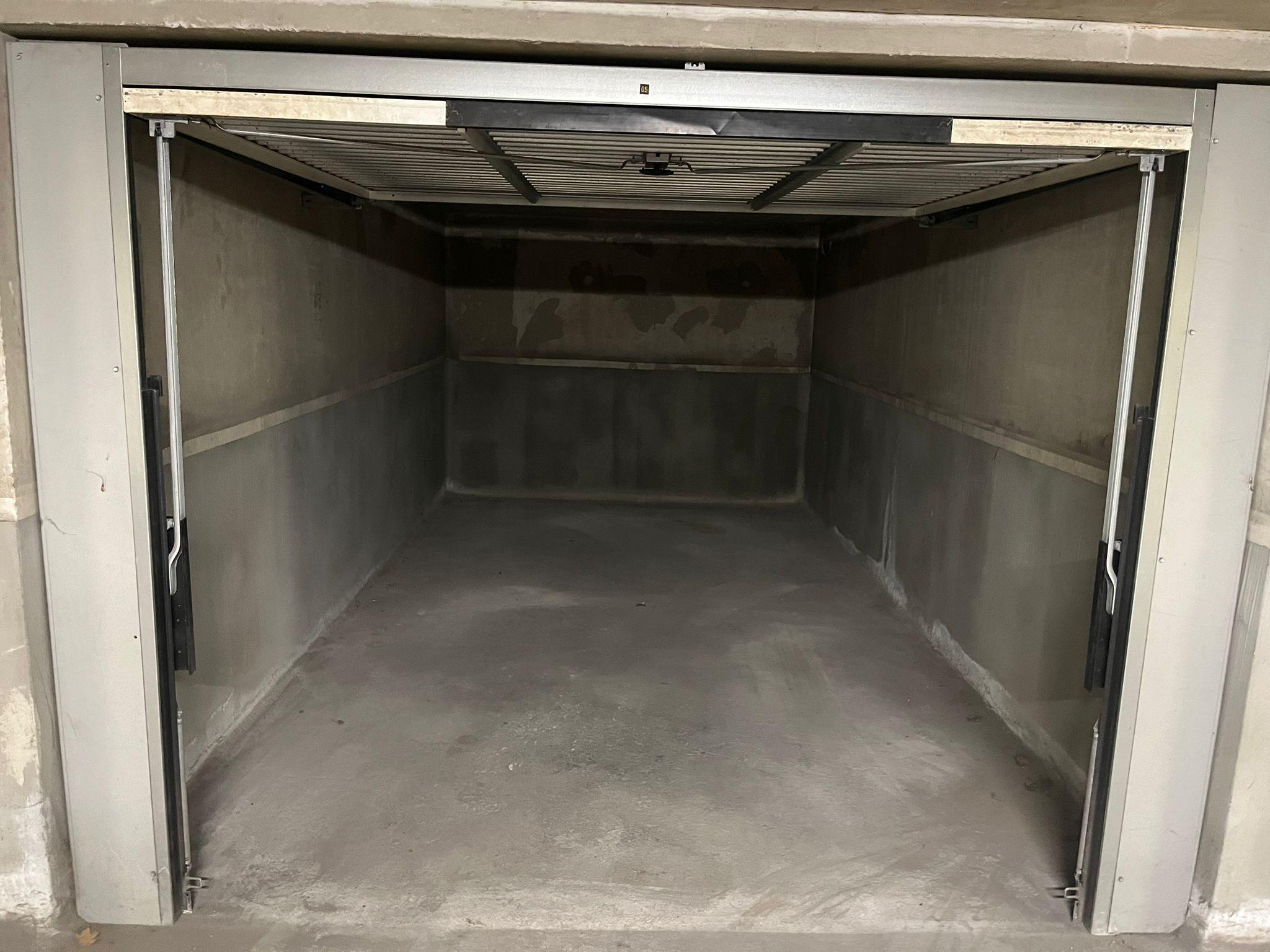 Garage Box 14m² - Grenoble