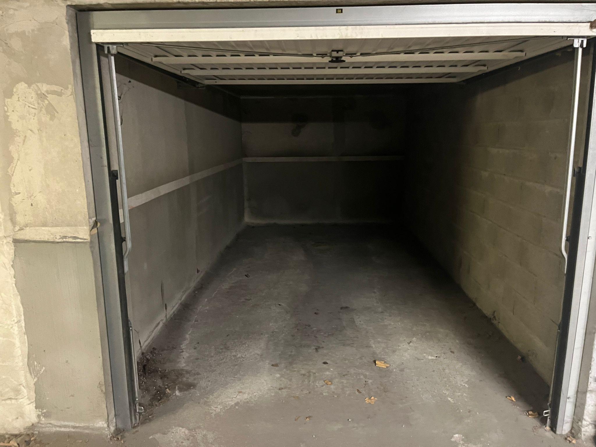 Garage Box 12m² - Grenoble