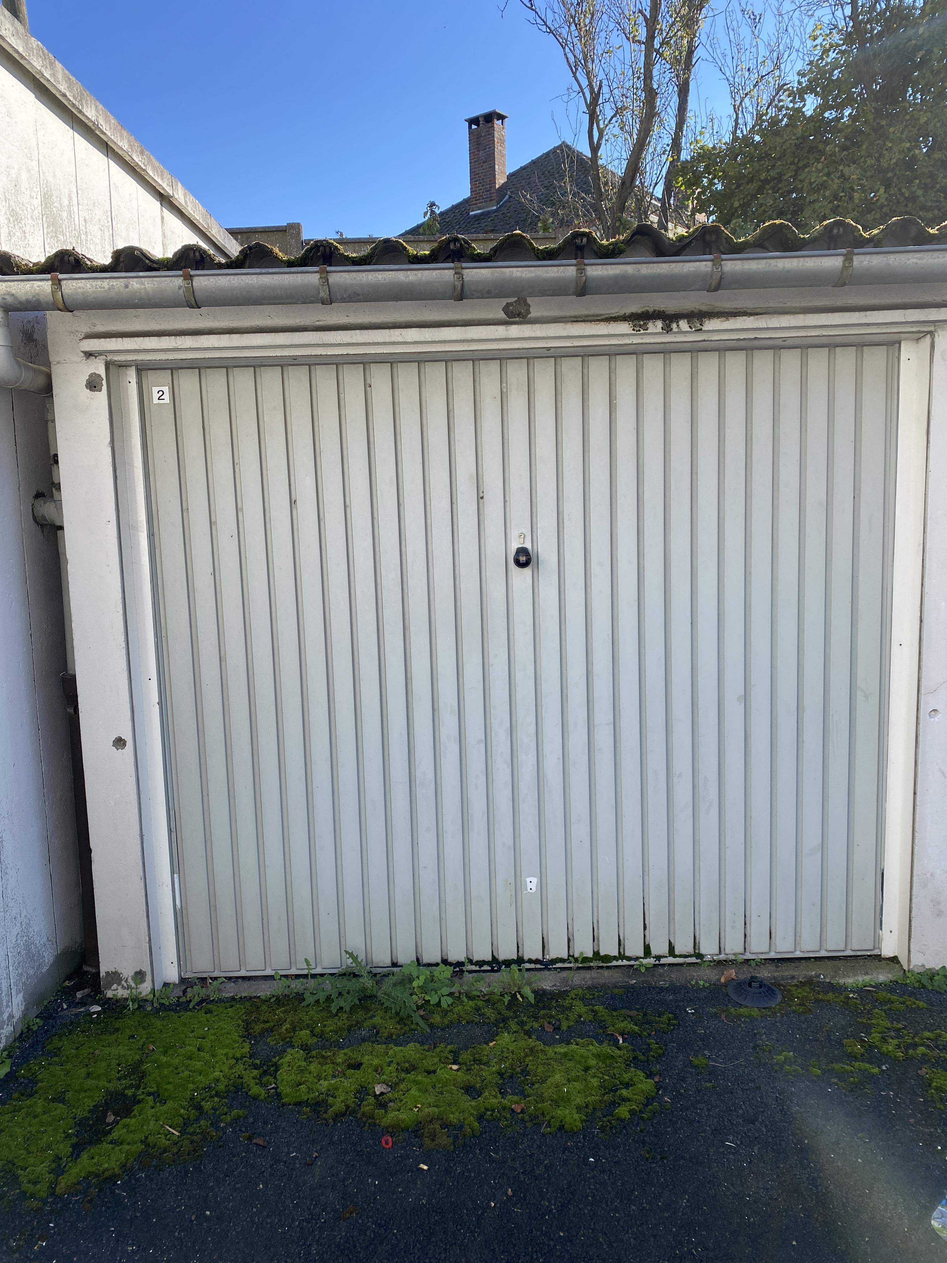 Garage/ Box 14m² à Grand-Couronne