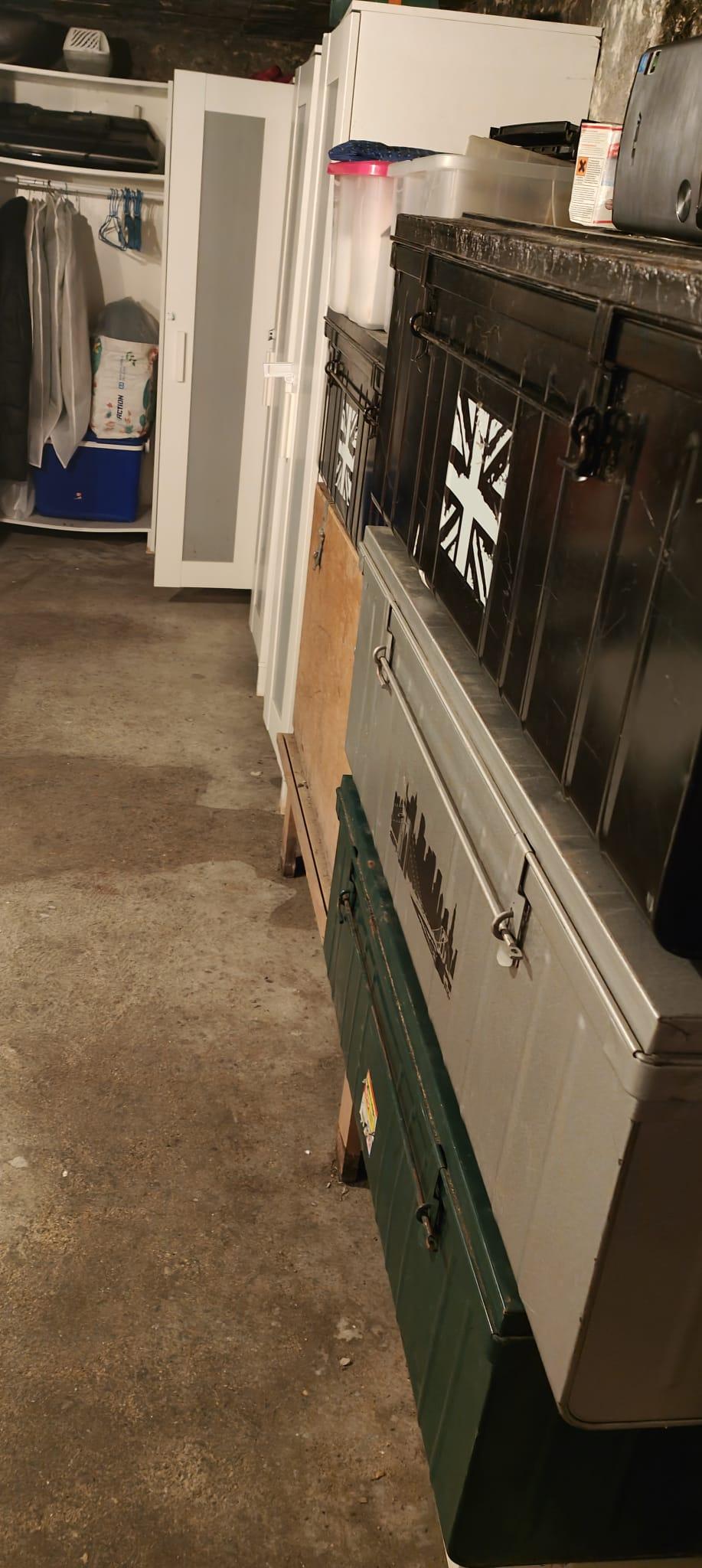 Espace partagé • 24 m2 stockage staint denis