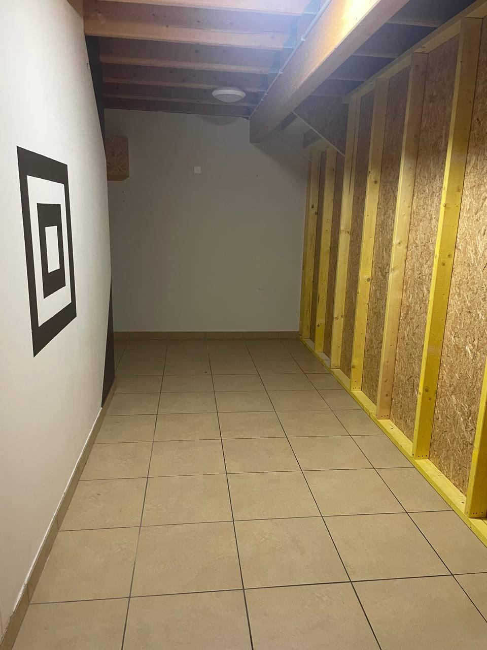 Box de stockage - garde meuble - 7m²