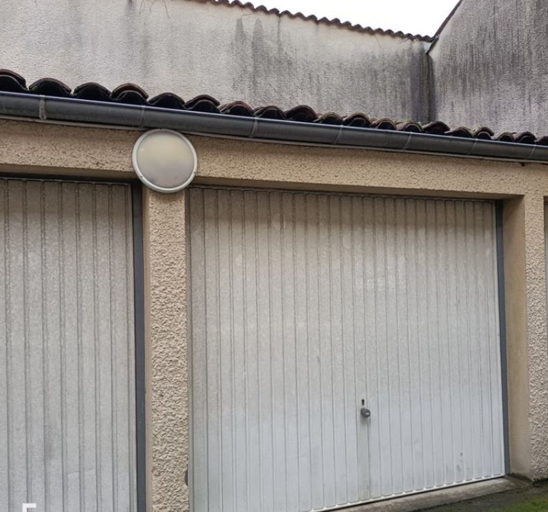 Box de stockage sécurisé - 12m² - Bordeaux