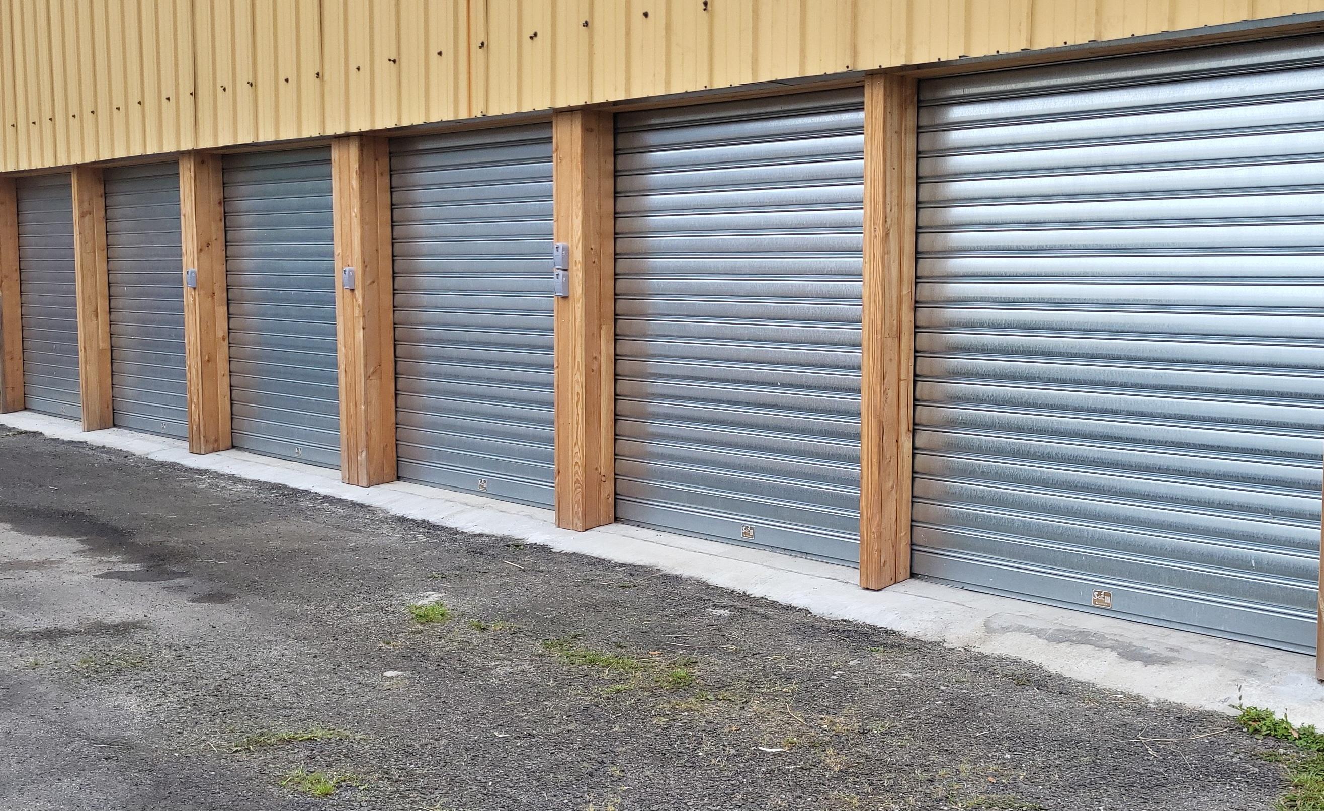 box en garage fermé porte motorisée de 12m2