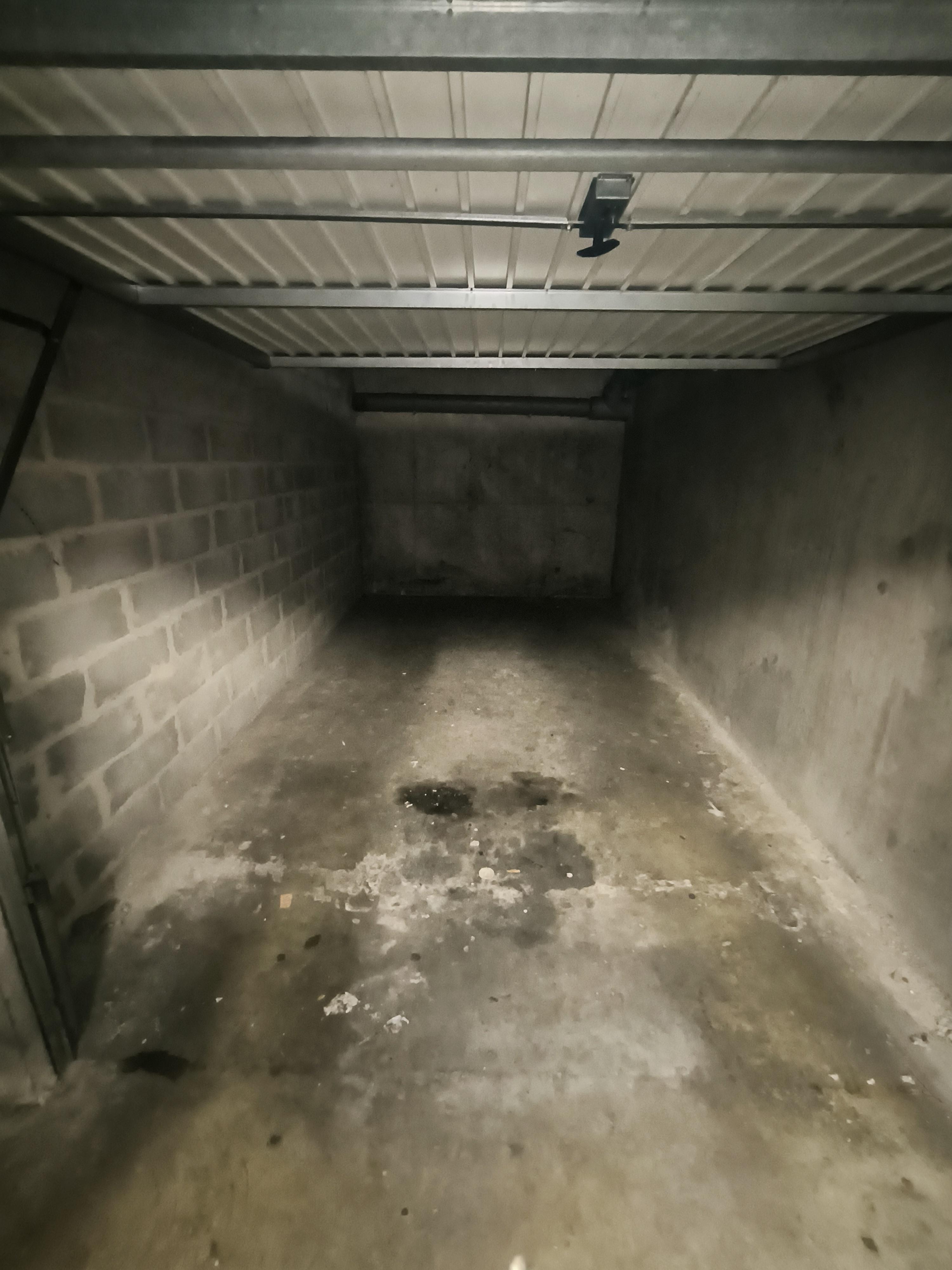 Garage sécurisé à Pau