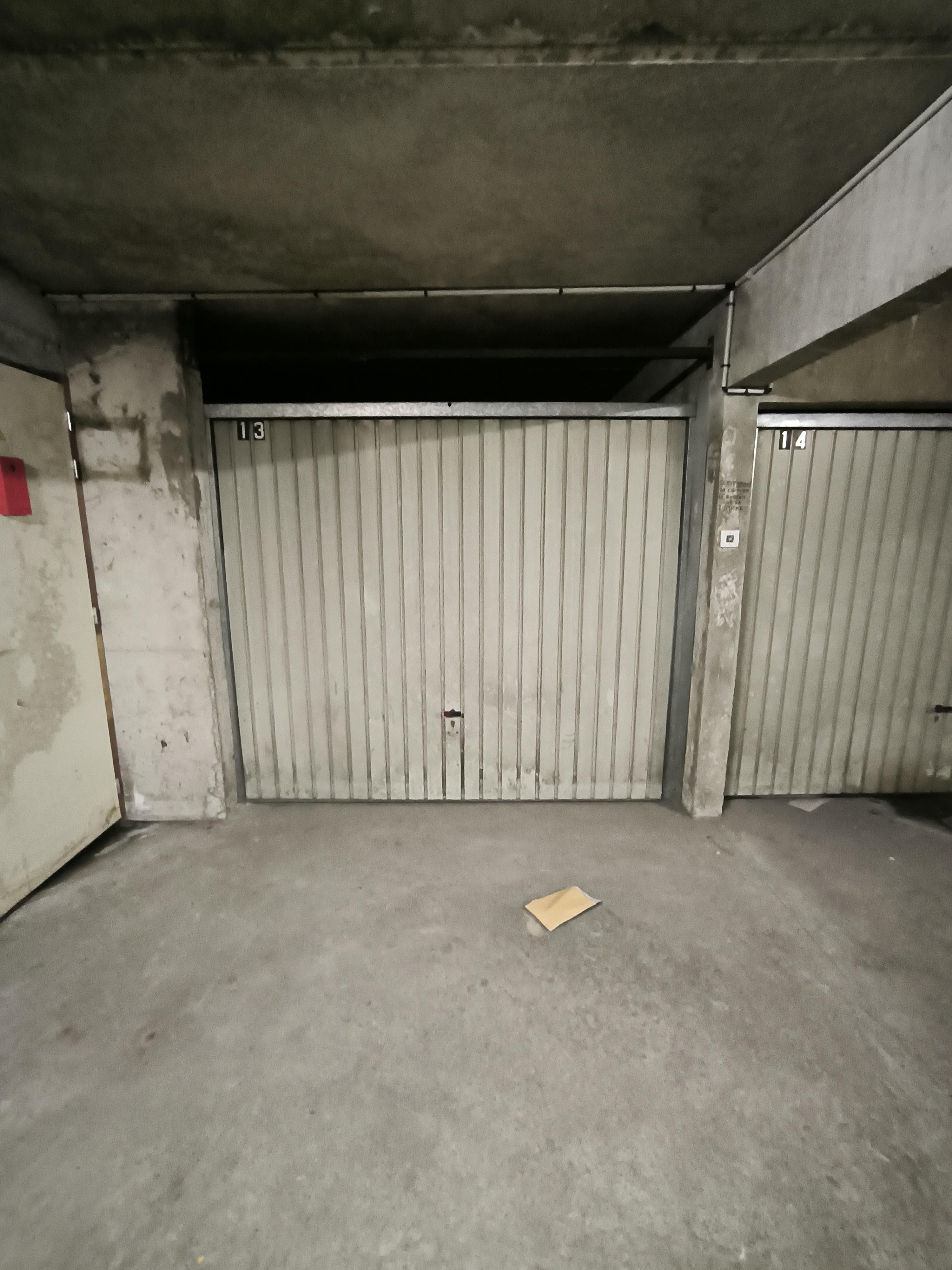 Garage sécurisé à Pau