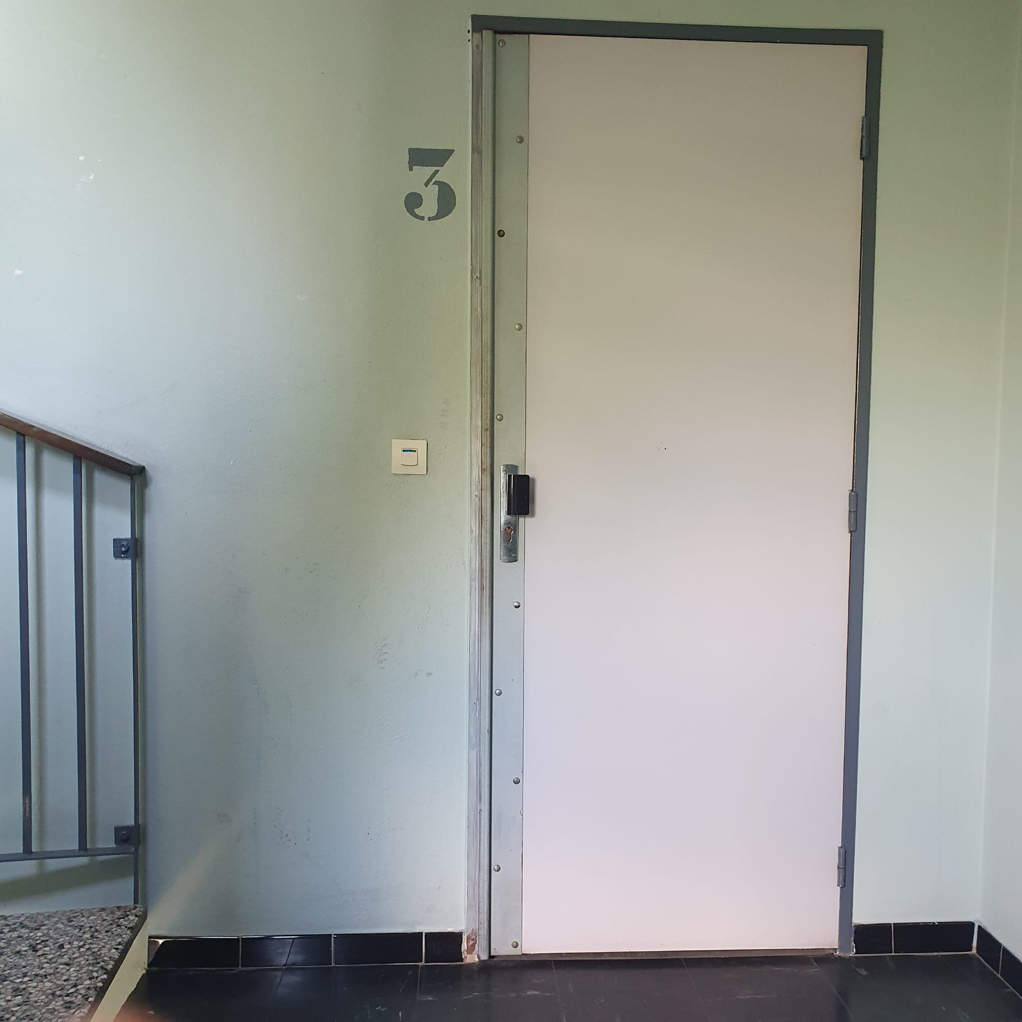 Cave 10m² en étage avec ascenseur
