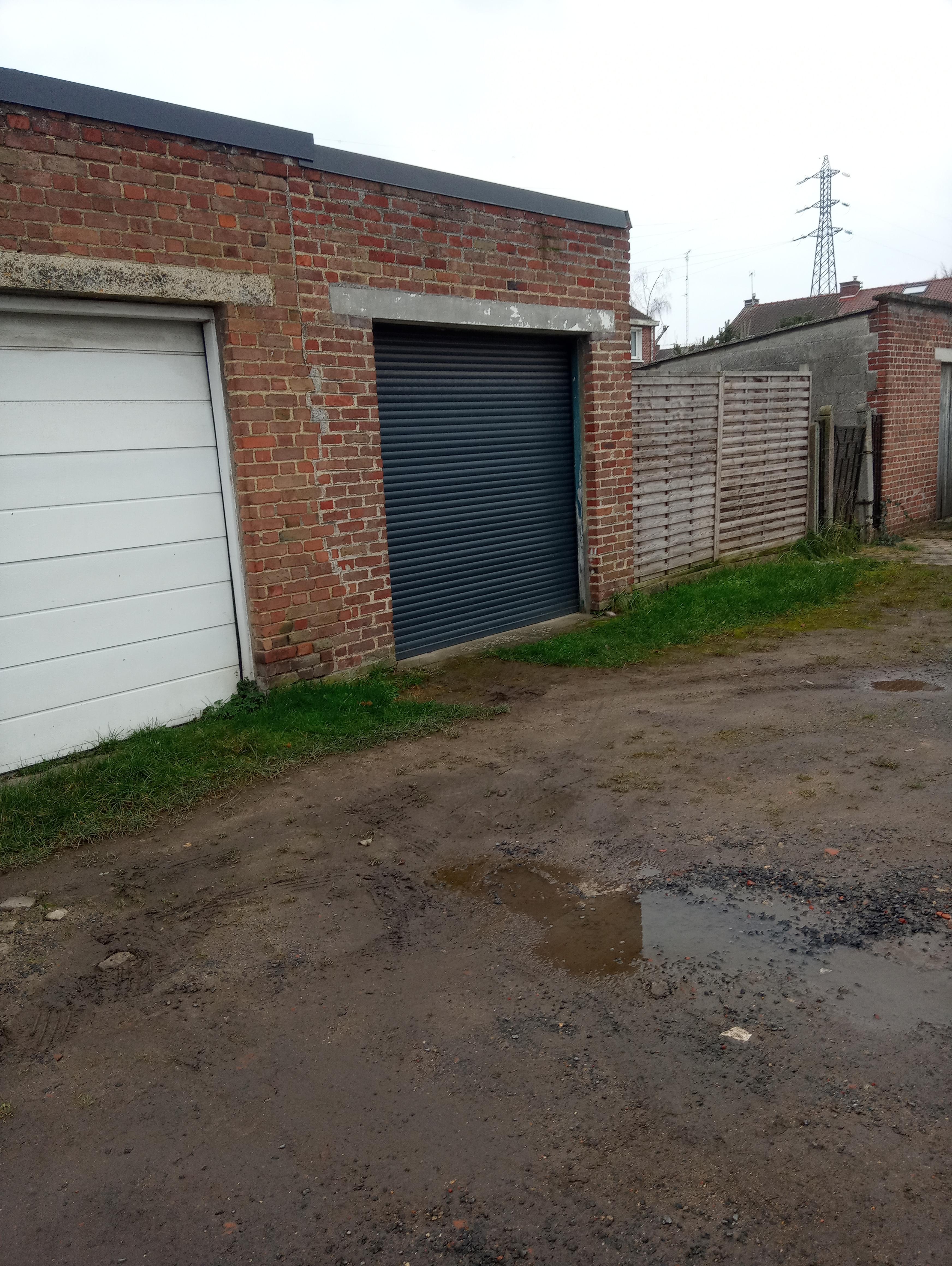 Garage dans une propriété privée - 4,5 m2
