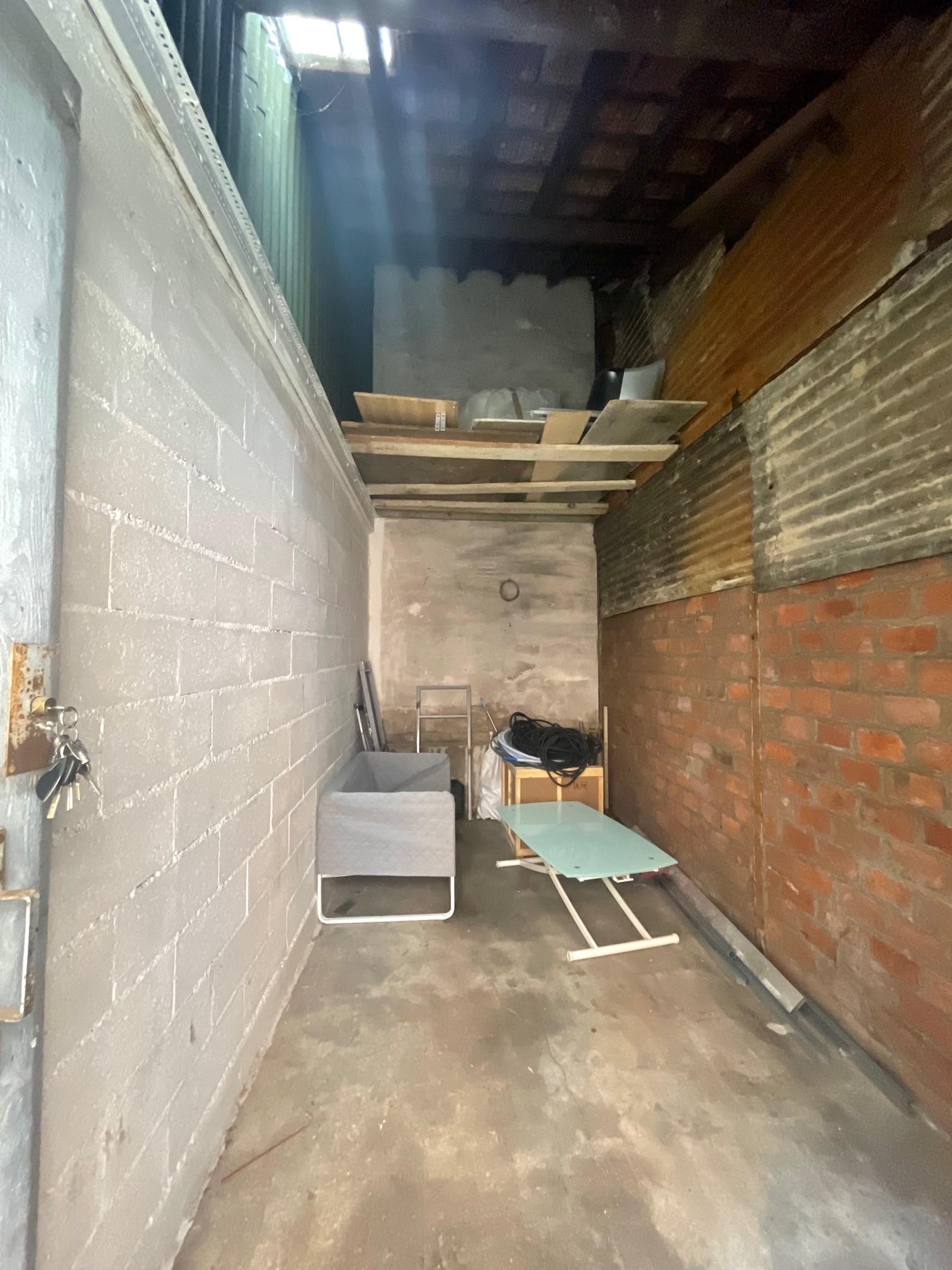 BOX DE STOCKAGE 13m2 - GENNEVILLIERS