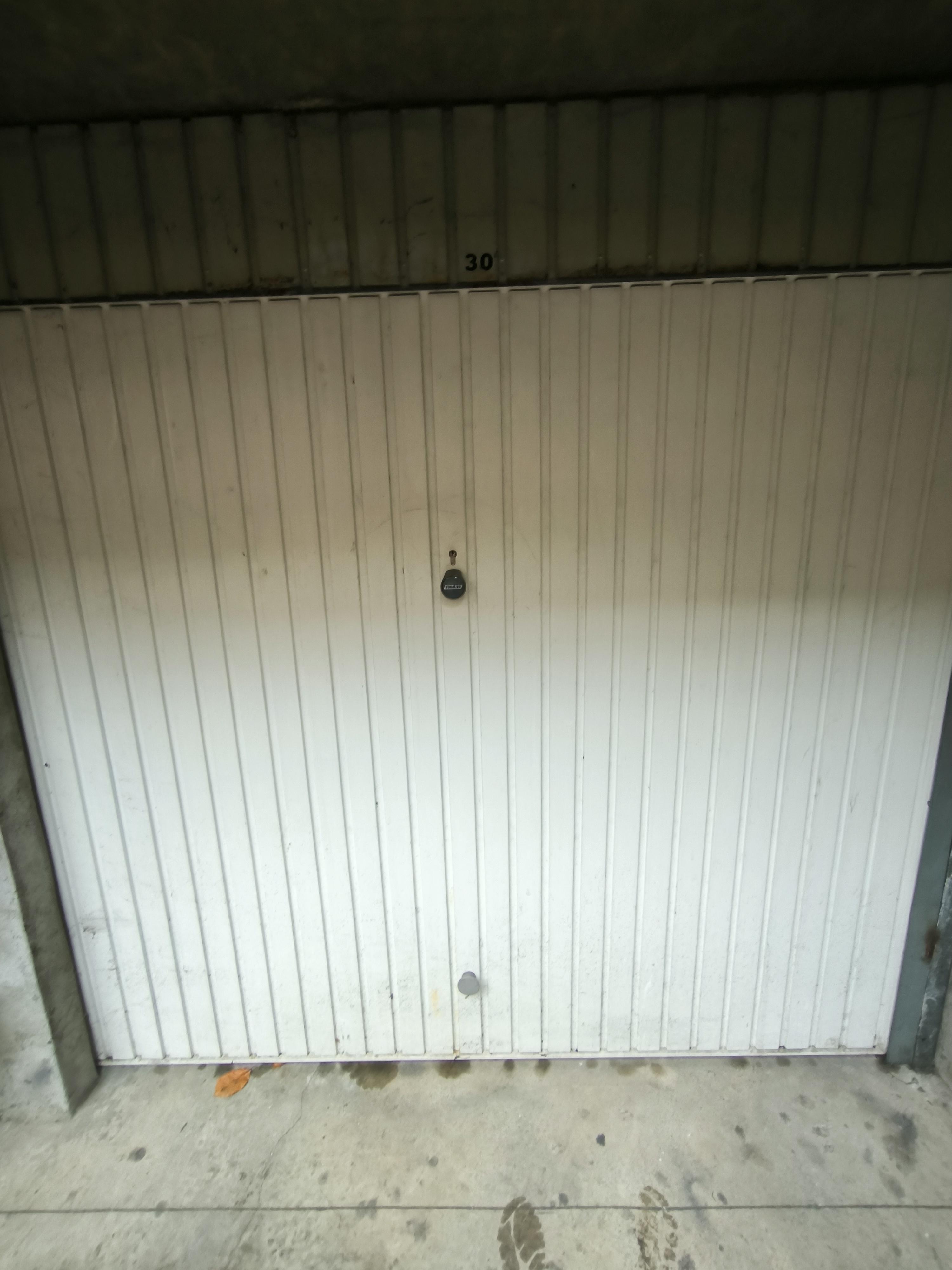 Garage/Box sécurisé à louer