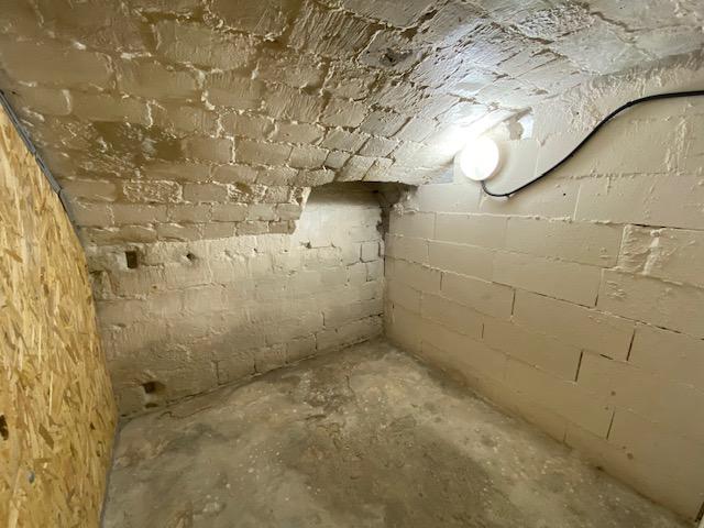 CAVE RUE DES VINAIGRIERS, PARIS XXXXXXX m2