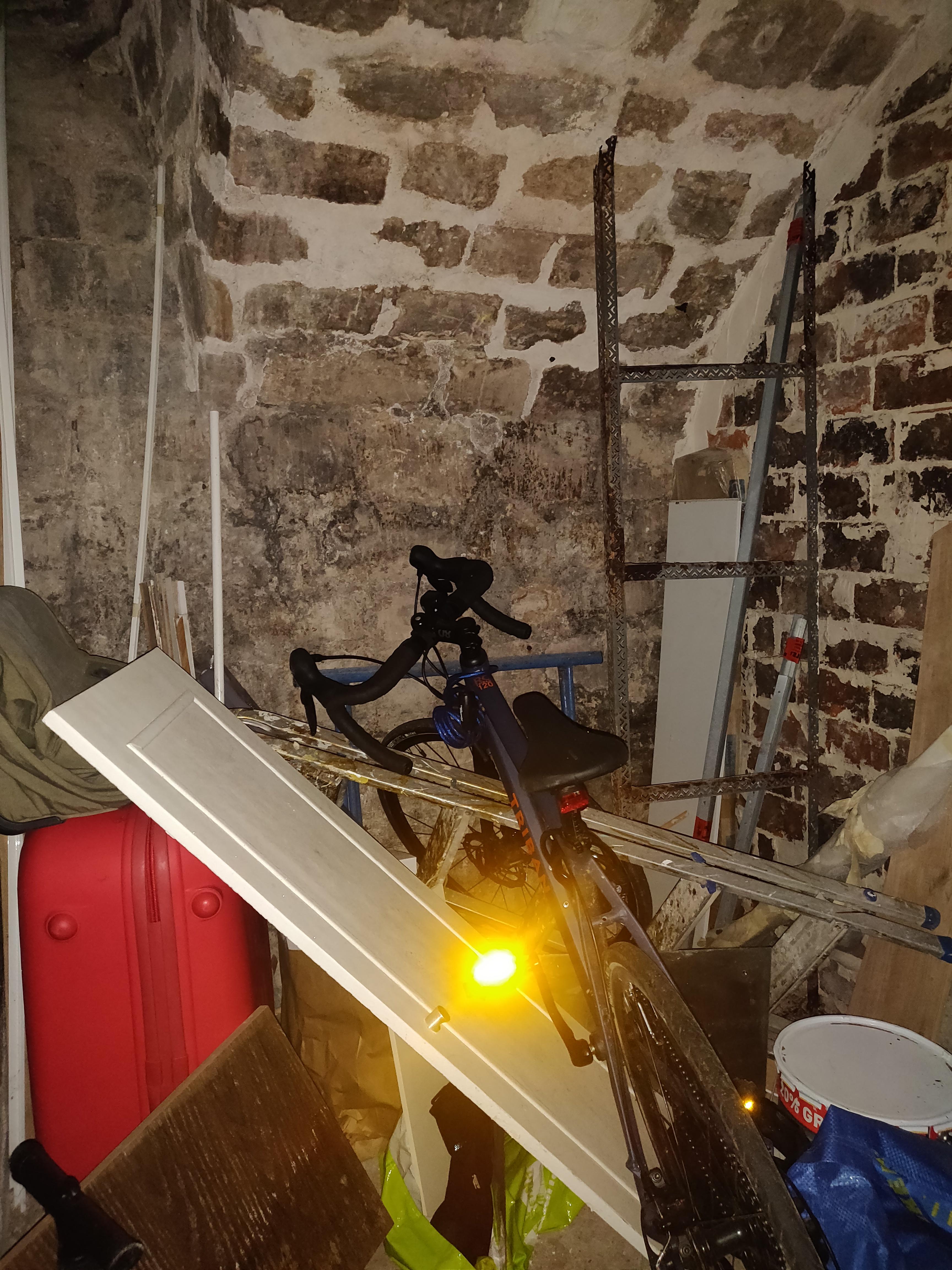 Cave à louer 3m2