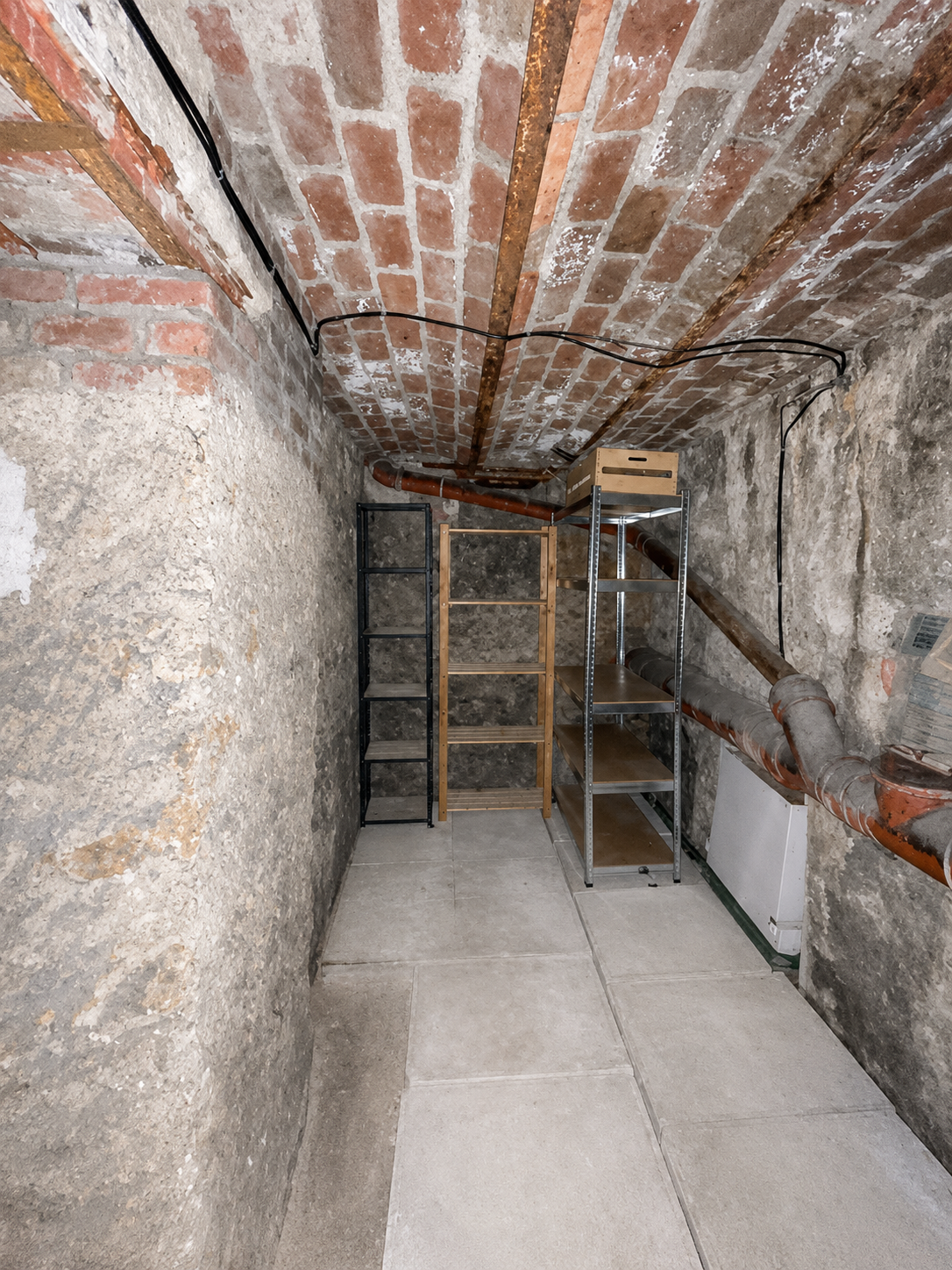 Cave pour stockage saine et sécurisée - 8m2