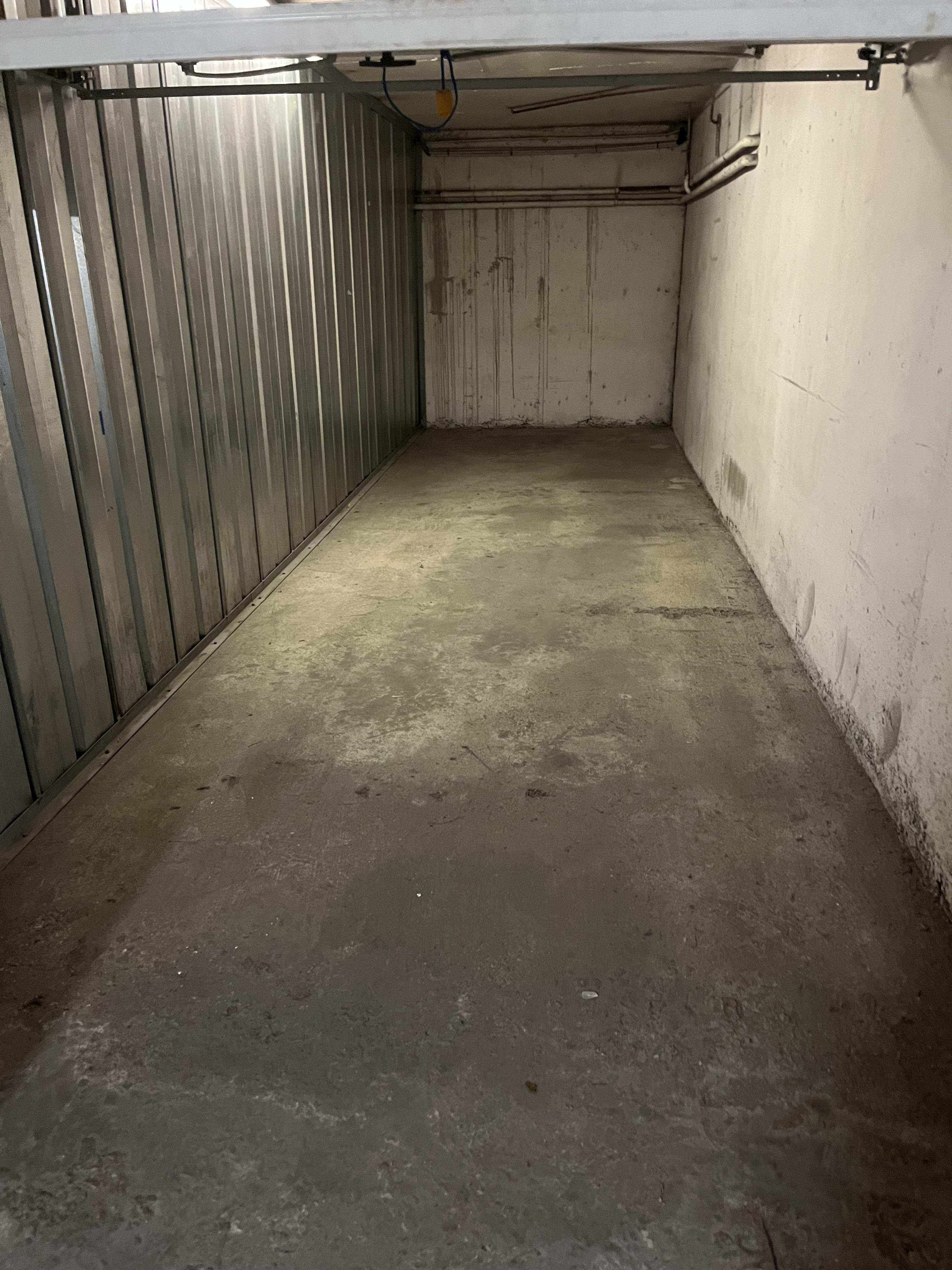 Box n° 117 - 16m² - Rue de