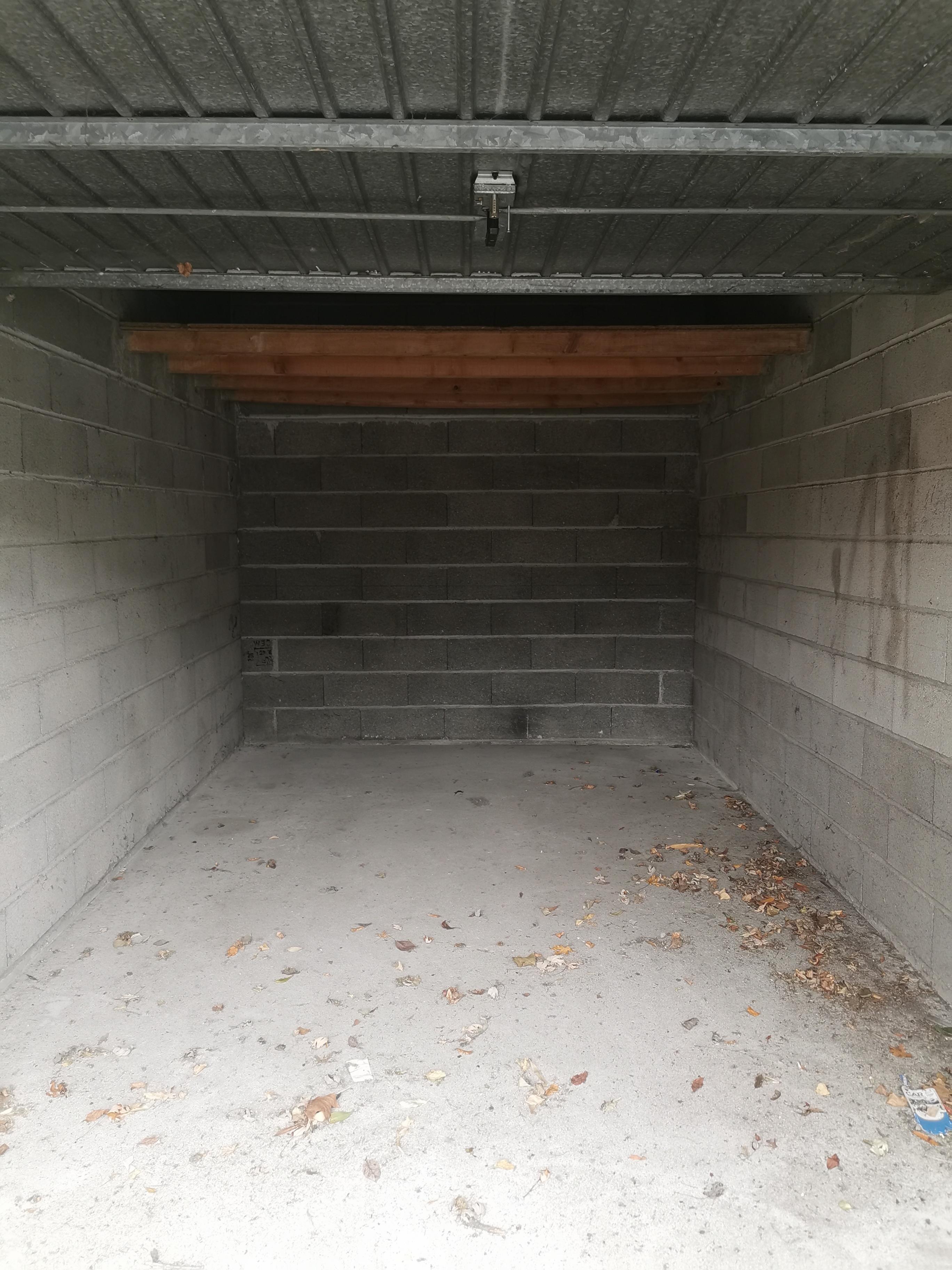 Garage/Box à Orléans stockage ou stationnement