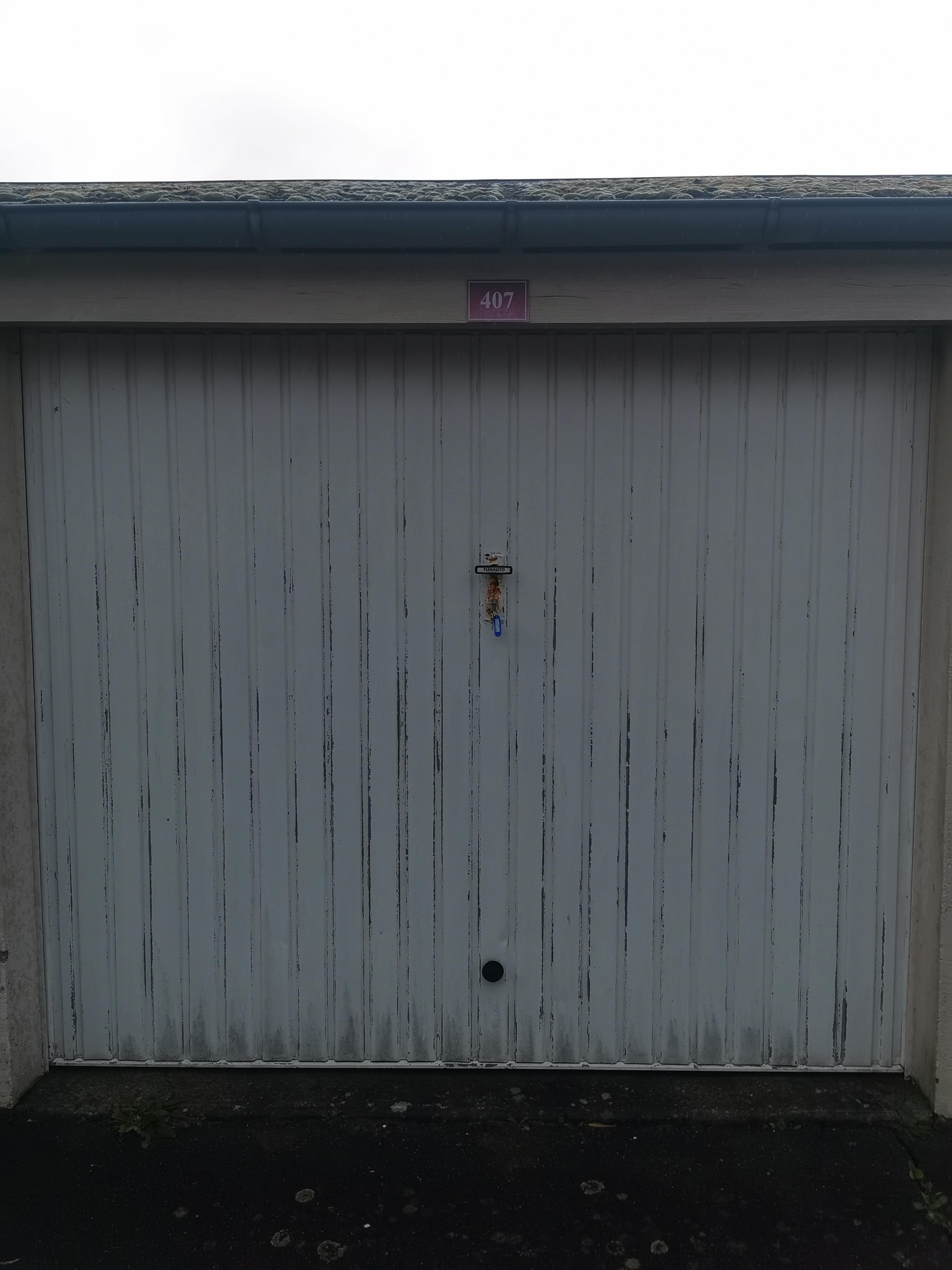Garage/Box à Orléans stockage ou stationnement