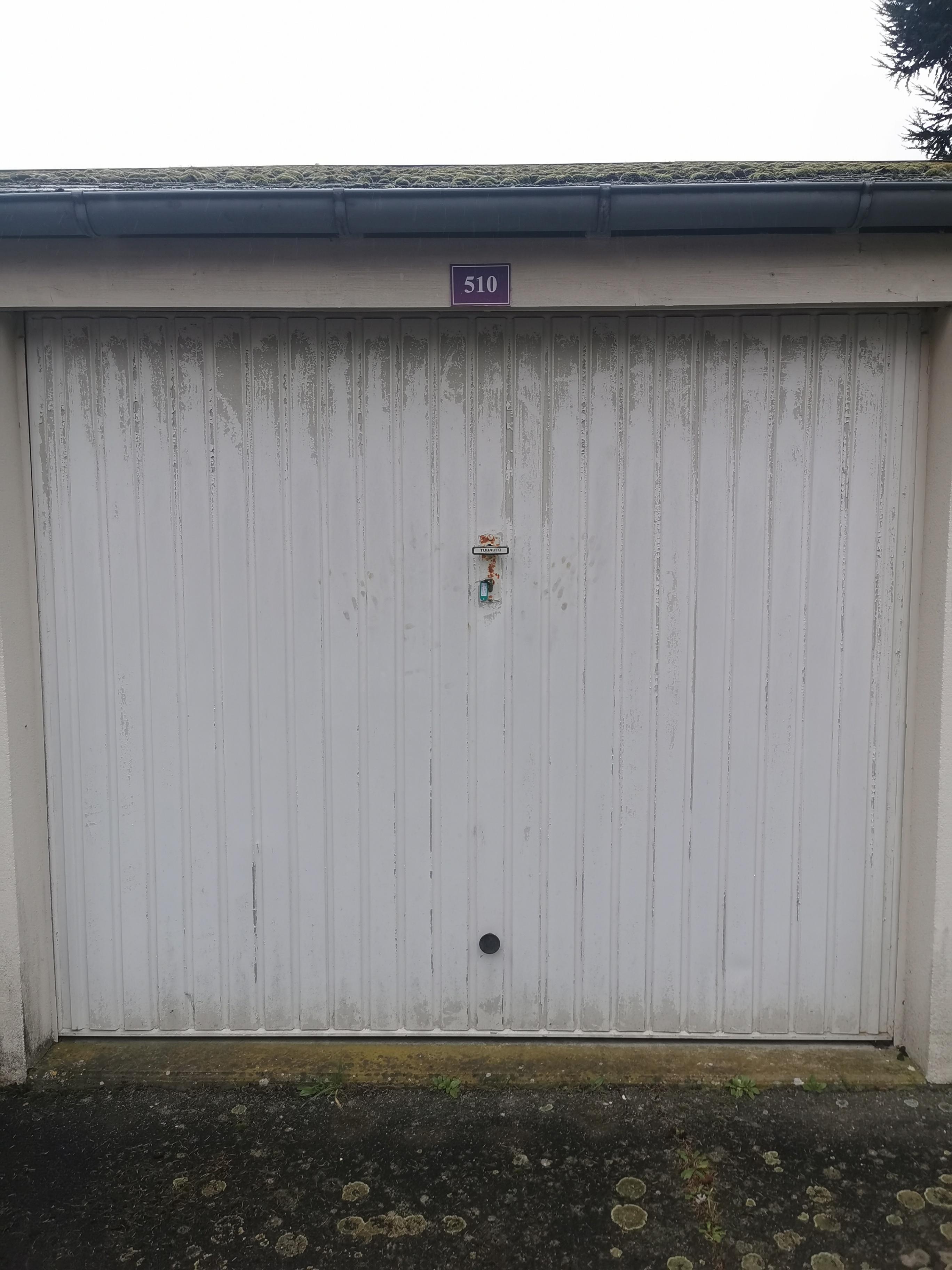 Garage/Box à Orléans stockage ou stationnement