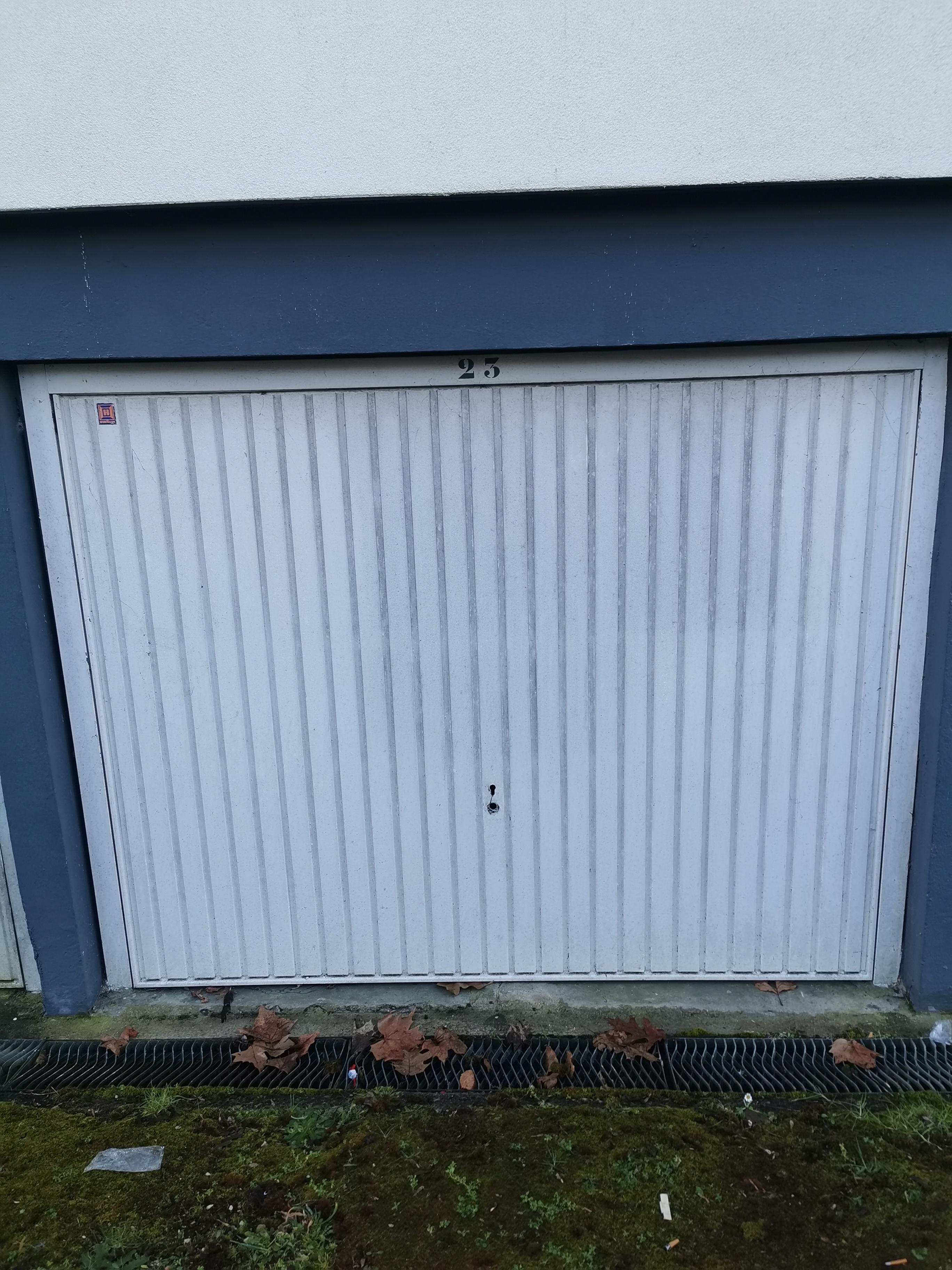 Garage/box fermé à Orléans