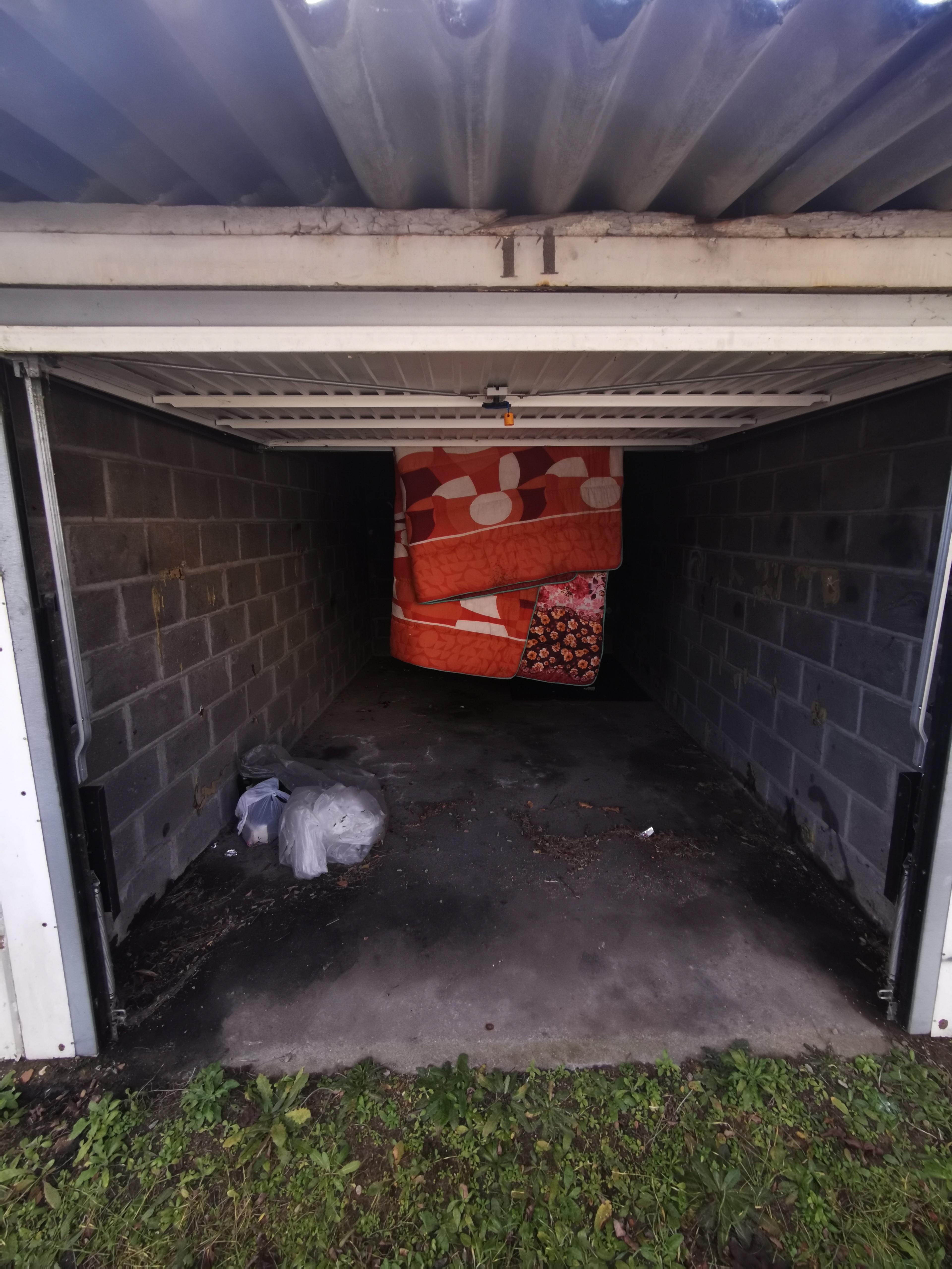 Garage/box fermé à Orléans
