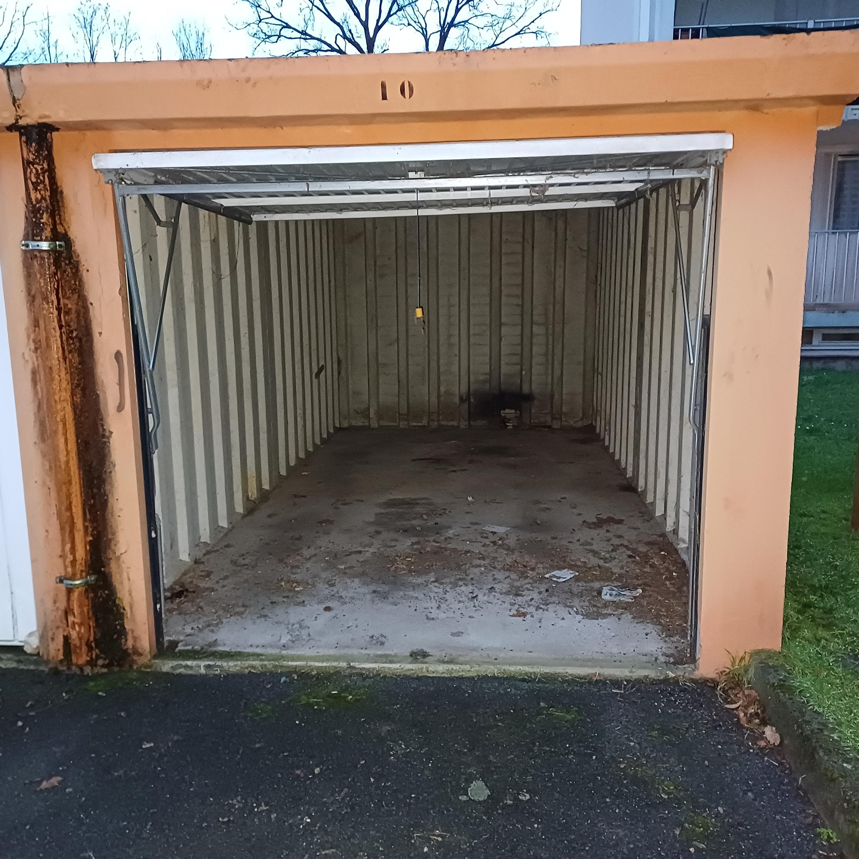 Garage Box 13m² - Châlette-sur-Loing