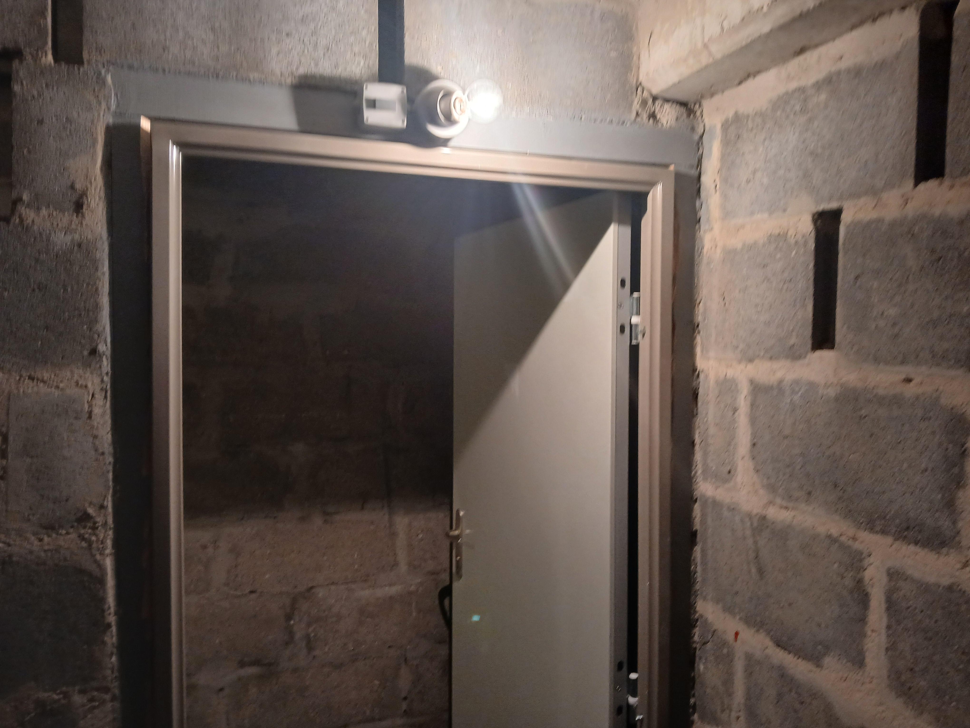 GRANDE CAVE DE 6M2