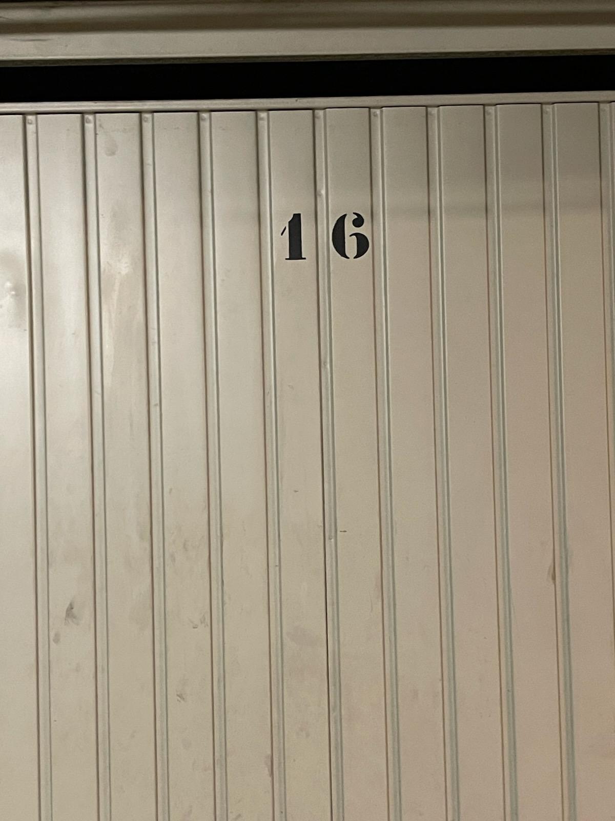 Garage/ Box - 10m² - Saulx-les-Chartreux