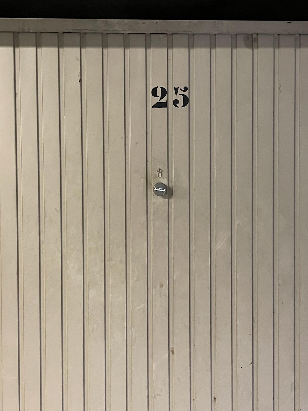 Garage/ Box - 10m² - Saulx-les-Chartreux