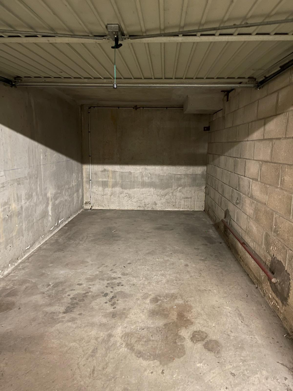 Garage/ Box - 10m² - Saulx-les-Chartreux
