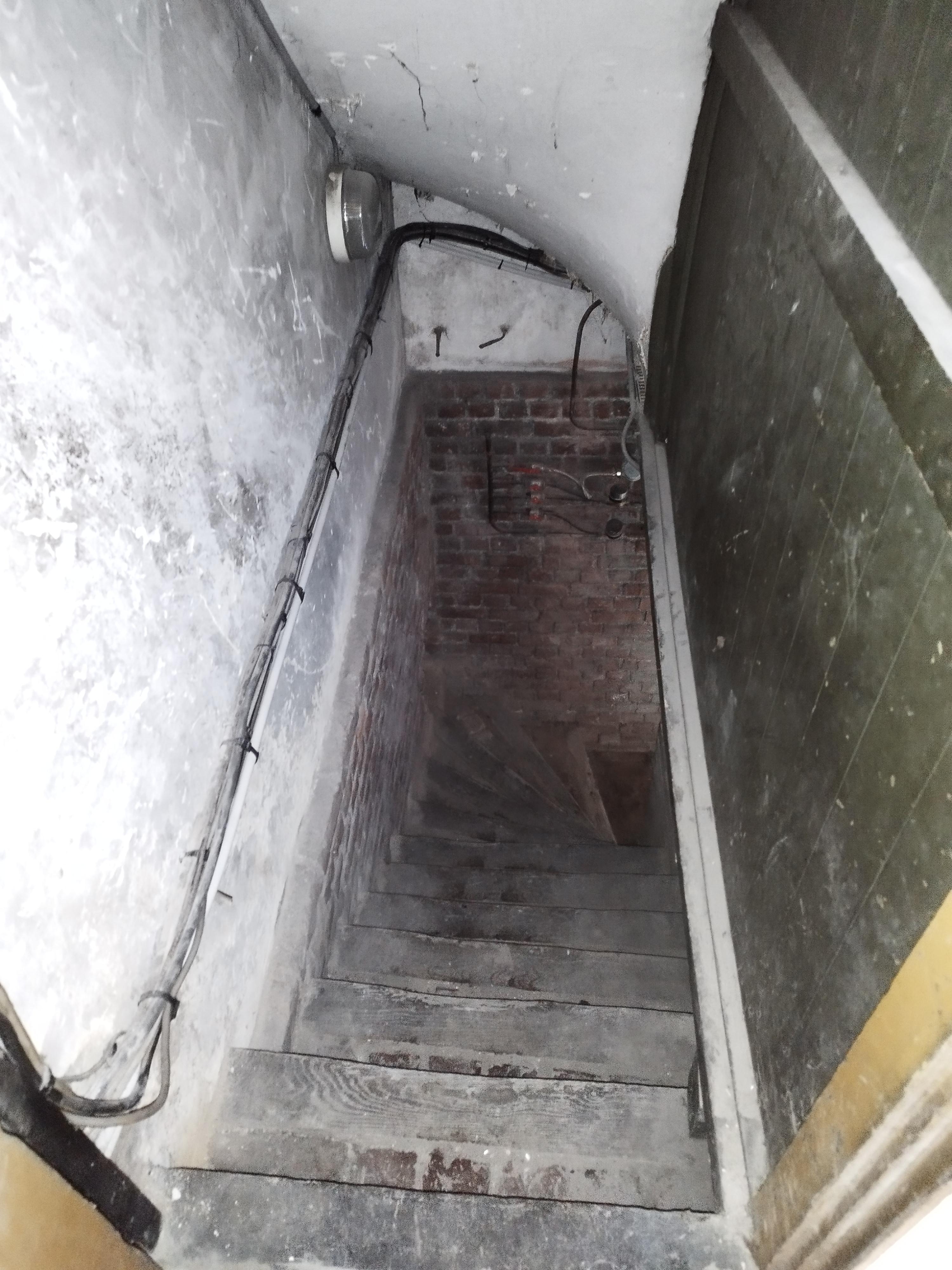 Cave sécurisée à louer - 4,1 m² |