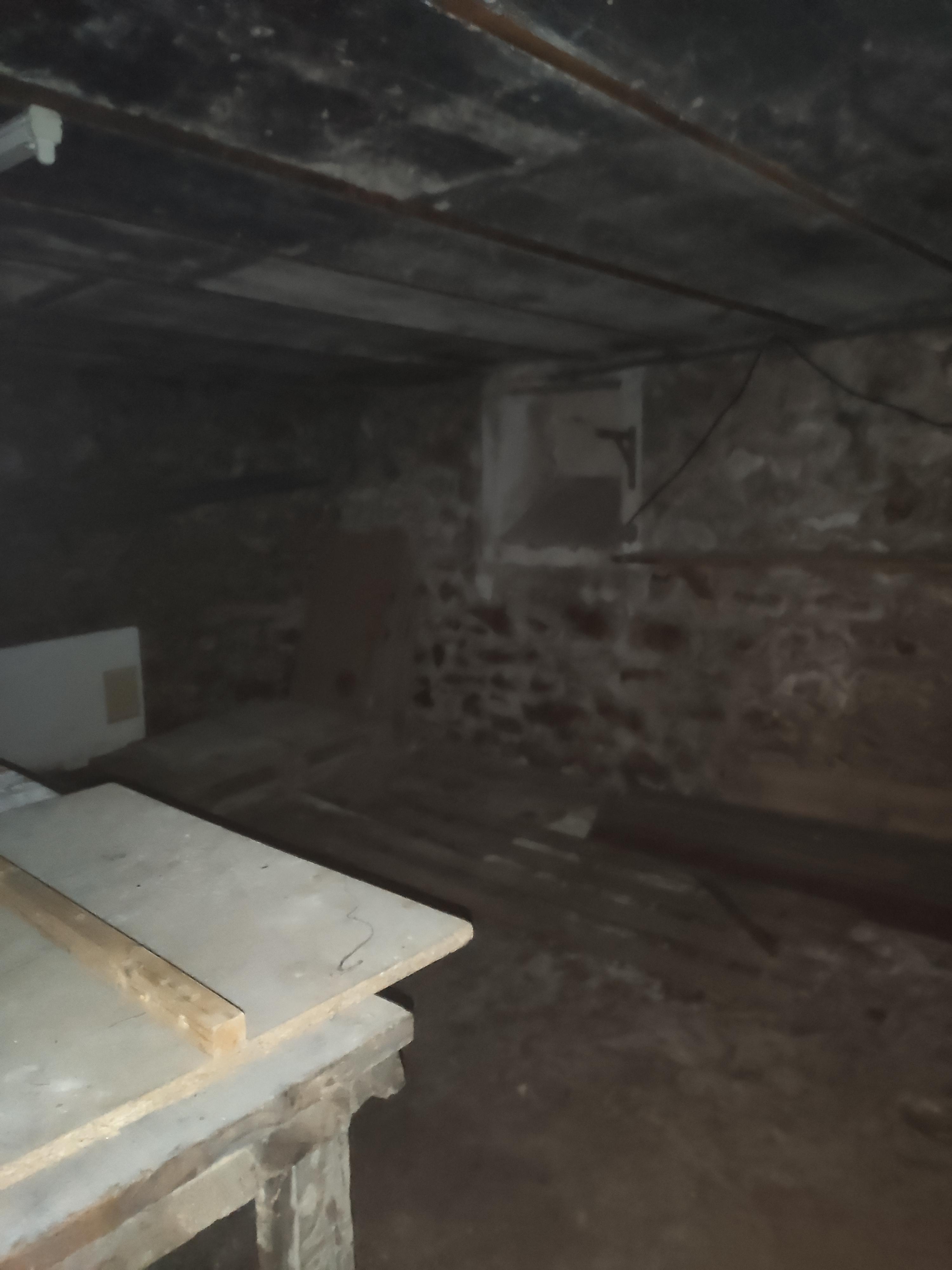 Cave de 12 m2 à Corbeil-Essonnes