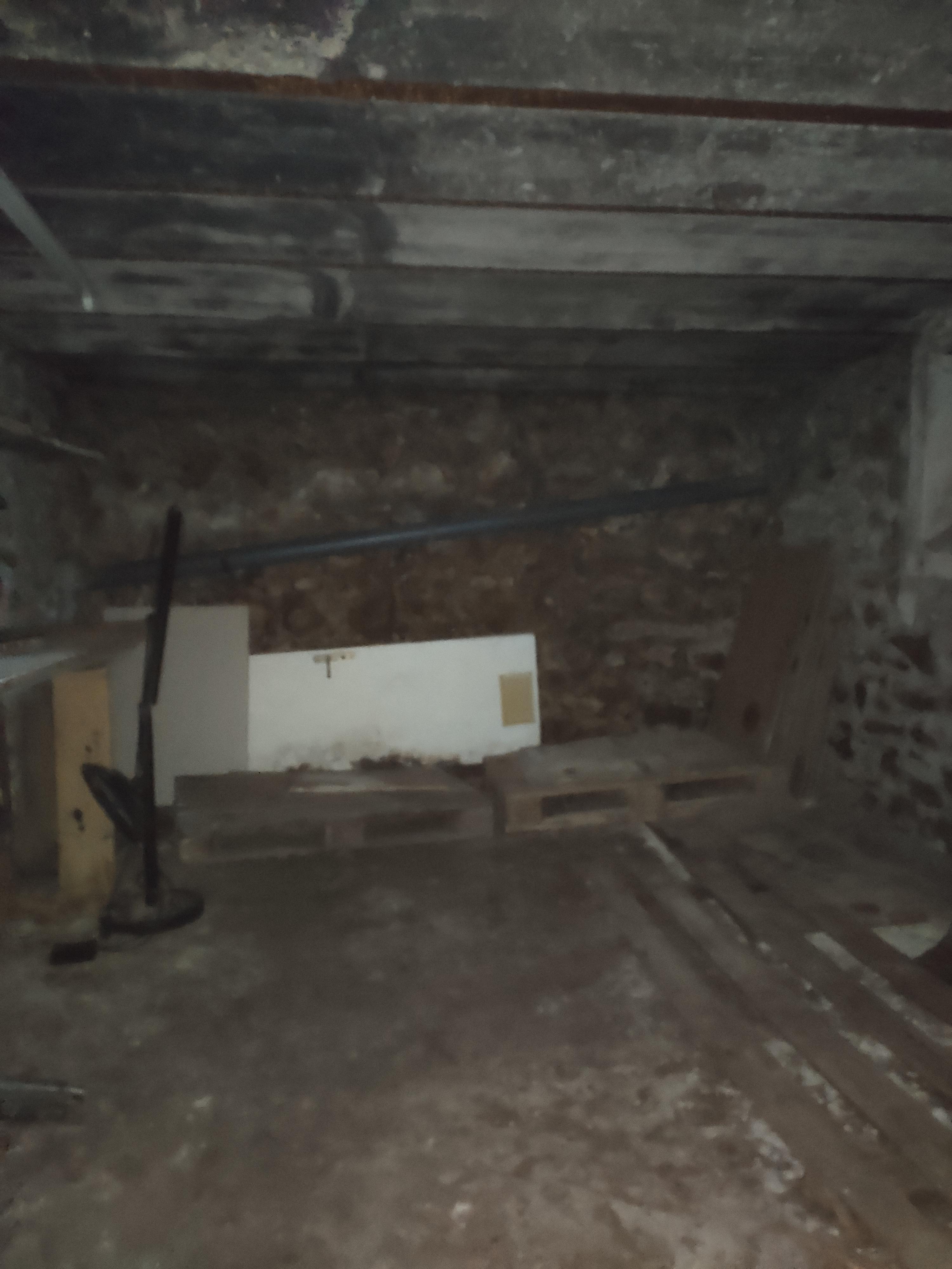 Cave de 12 m2 à Corbeil-Essonnes