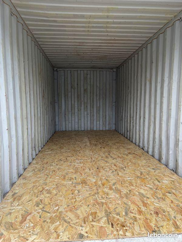 Container