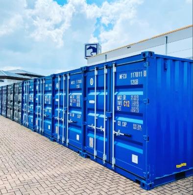Location de container /conteneur dans un terrain clos