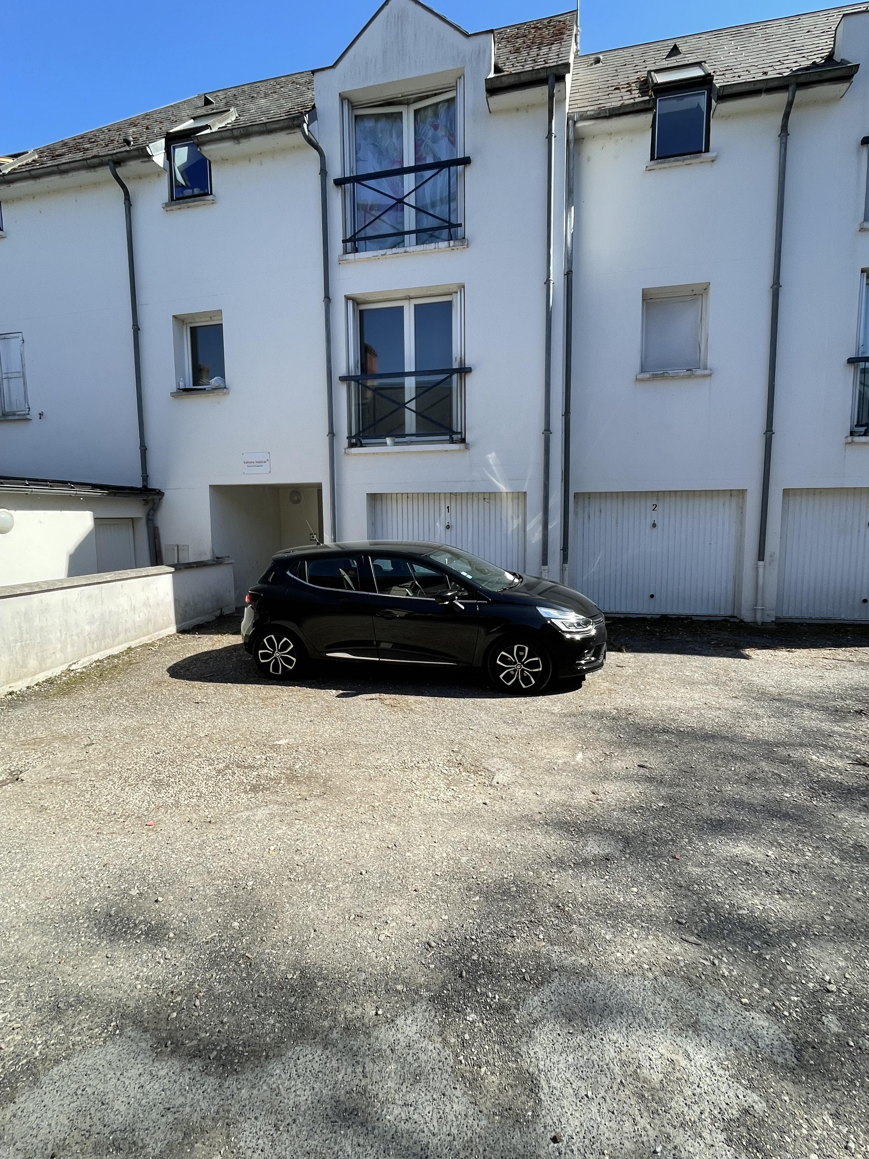 Garage/ Box - 13m² - Mardié
