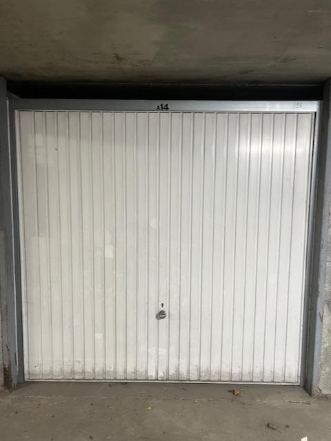 Garage/ Box 12m² - Pau